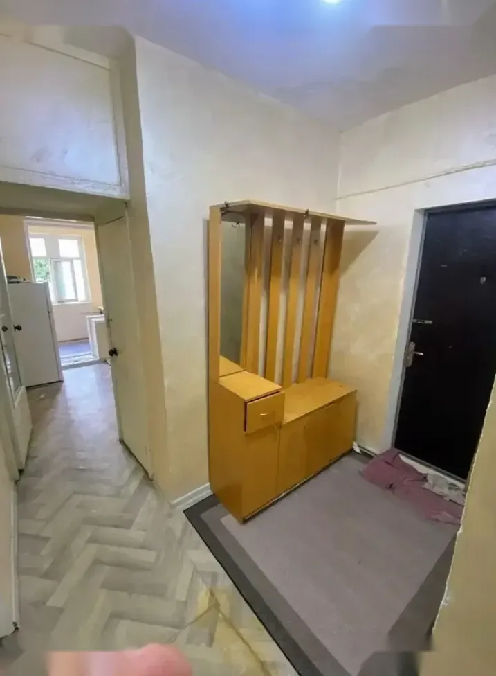 3-комн. квартира, 3 этаж, 80м², Сино