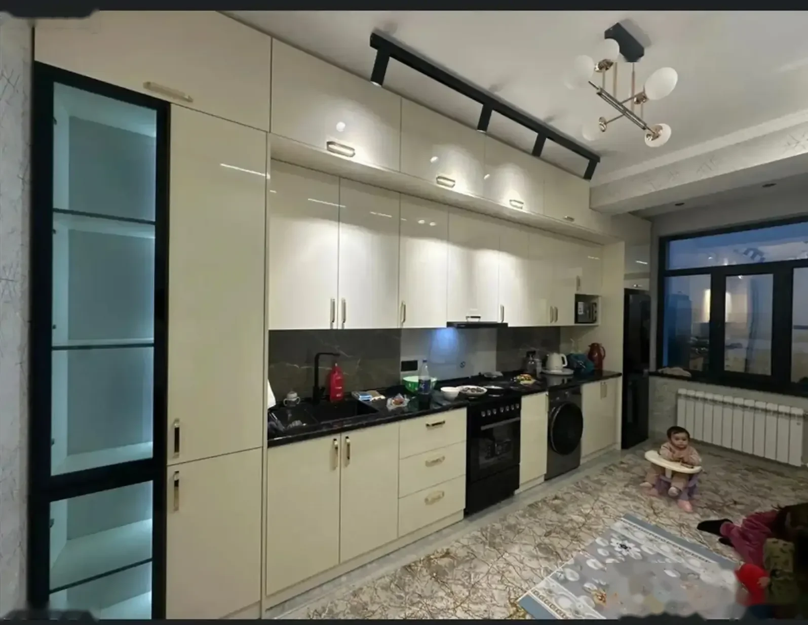 3-комн. квартира, 6 этаж, 88м², Воданасос Додо Пицца