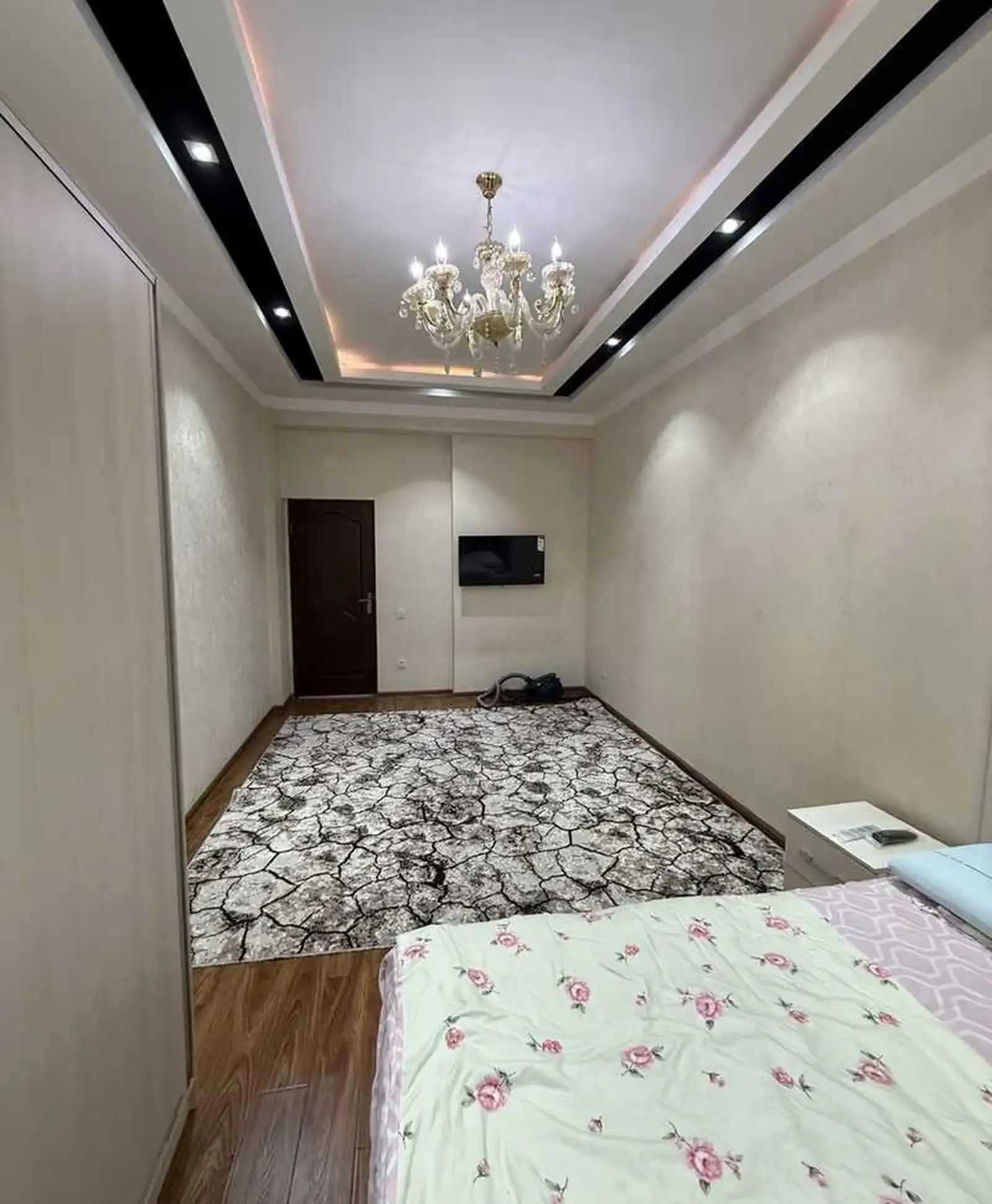 2-комн. квартира, 3 этаж, 63м², Чойхонаи Роҳат