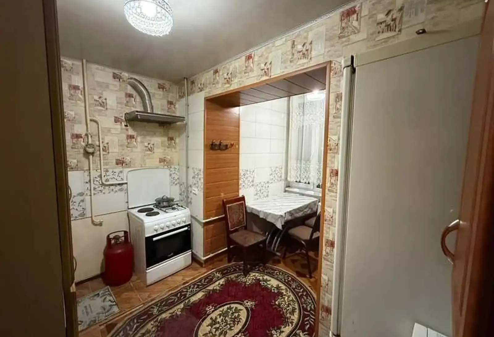 3-комн. квартира, 1 этаж, 67м², профсоюз больницаи маъюбон