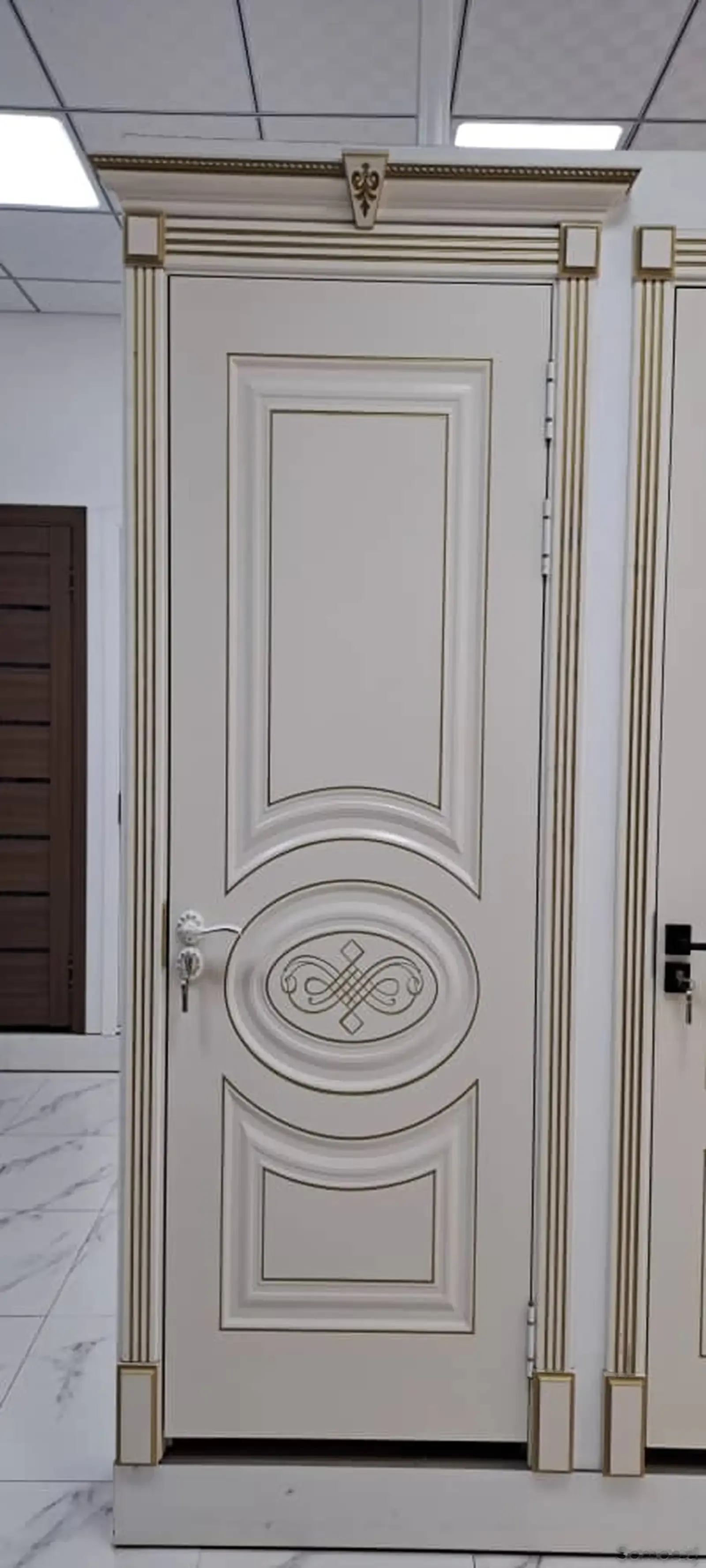 Дверь
