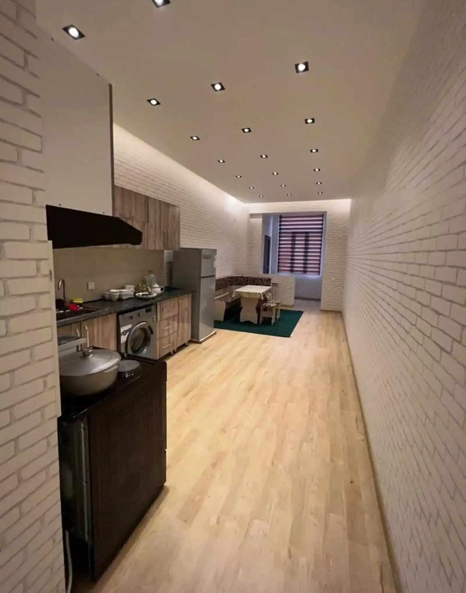 3-комн. квартира, 3 этаж, 125м², Ориёнбанк главный