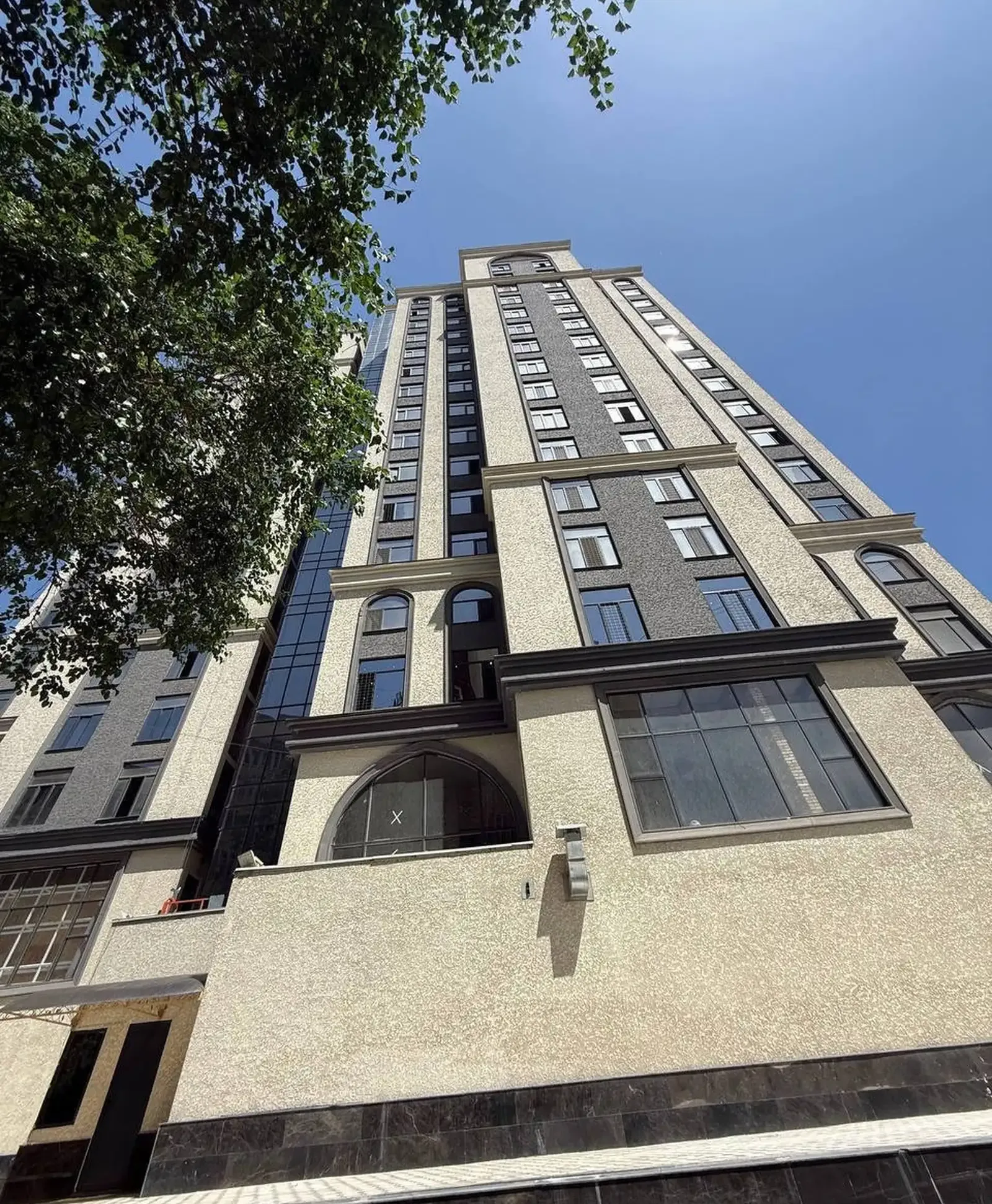 2-комн. квартира, 8 этаж, 64 м², н.Фирдавси,Сохили-супермаркети Ёвар