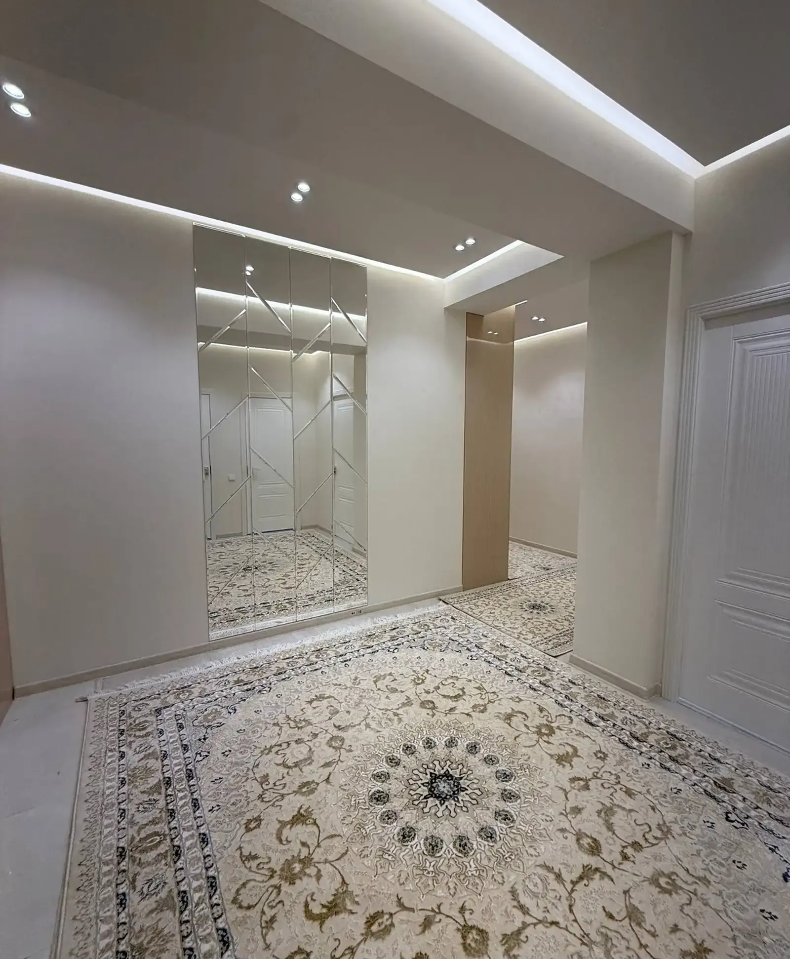 3-комн. квартира, 16 этаж, 115 м², н.Шохмансур, пушти 4 дома