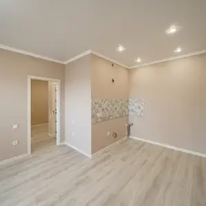 2-комн. квартира, 2 этаж, 76м², Сино