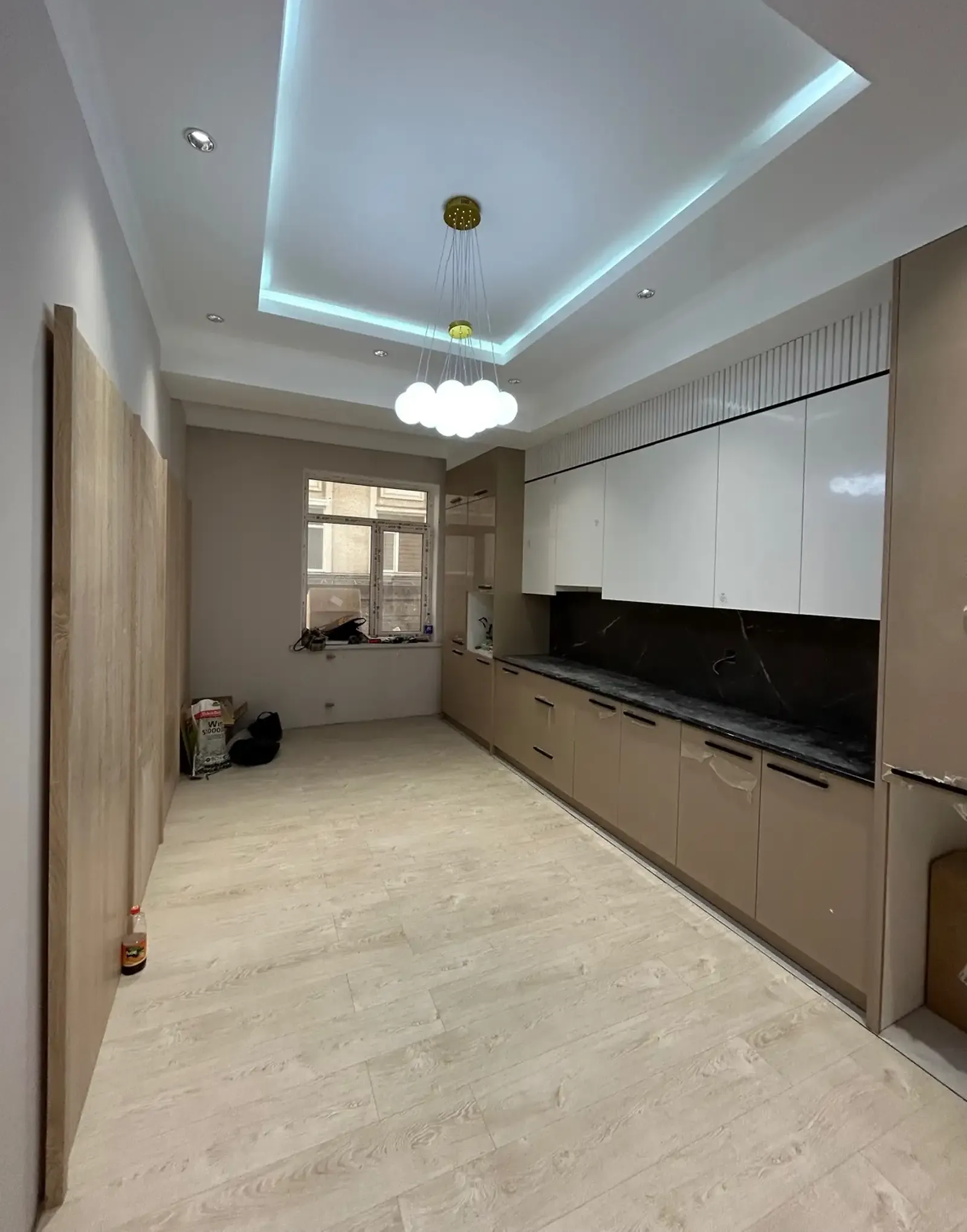 3-комн. квартира, 2 этаж, 108 м², Сино 82 мкр