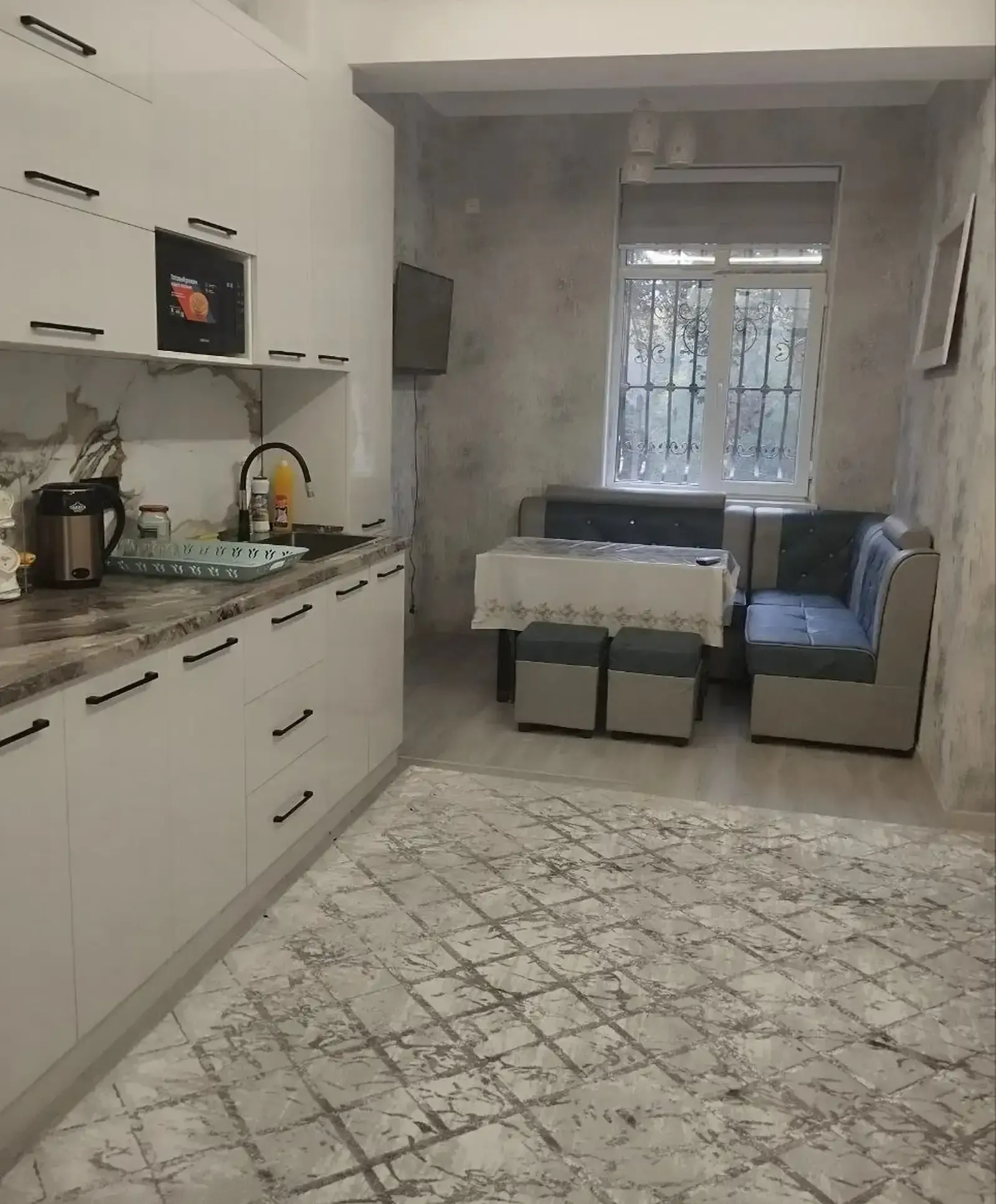 3-комн. квартира, 2 этаж, 105м², Пединститут