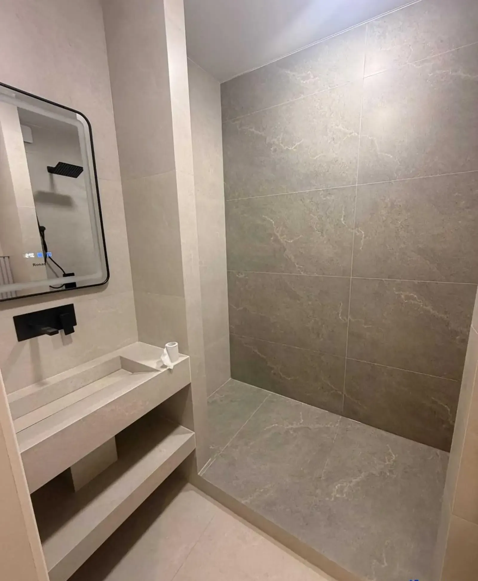 3-комн. квартира, 2 этаж, 108 м², Сино 112мкр