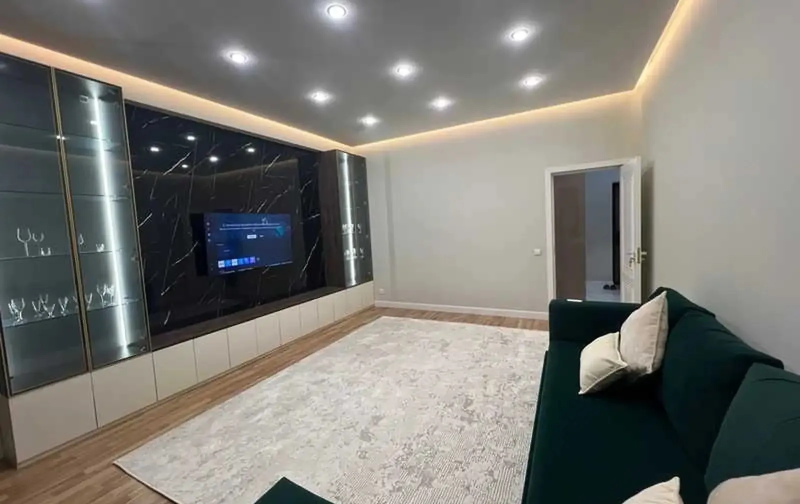 2-комн. квартира, 5 этаж, 80м², Шохмансур