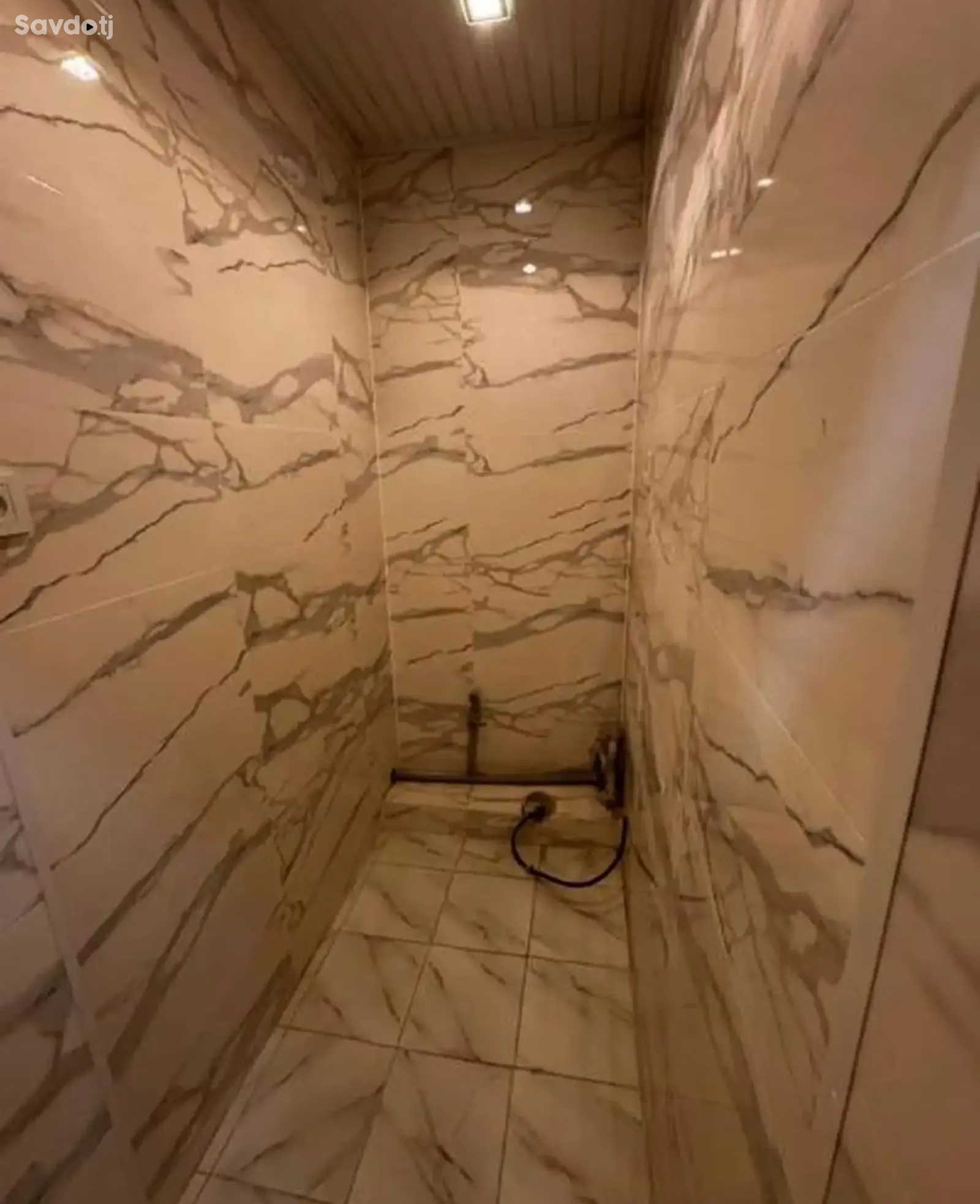 2-этажный, 10 комнатный дом, 600 м², Сомони