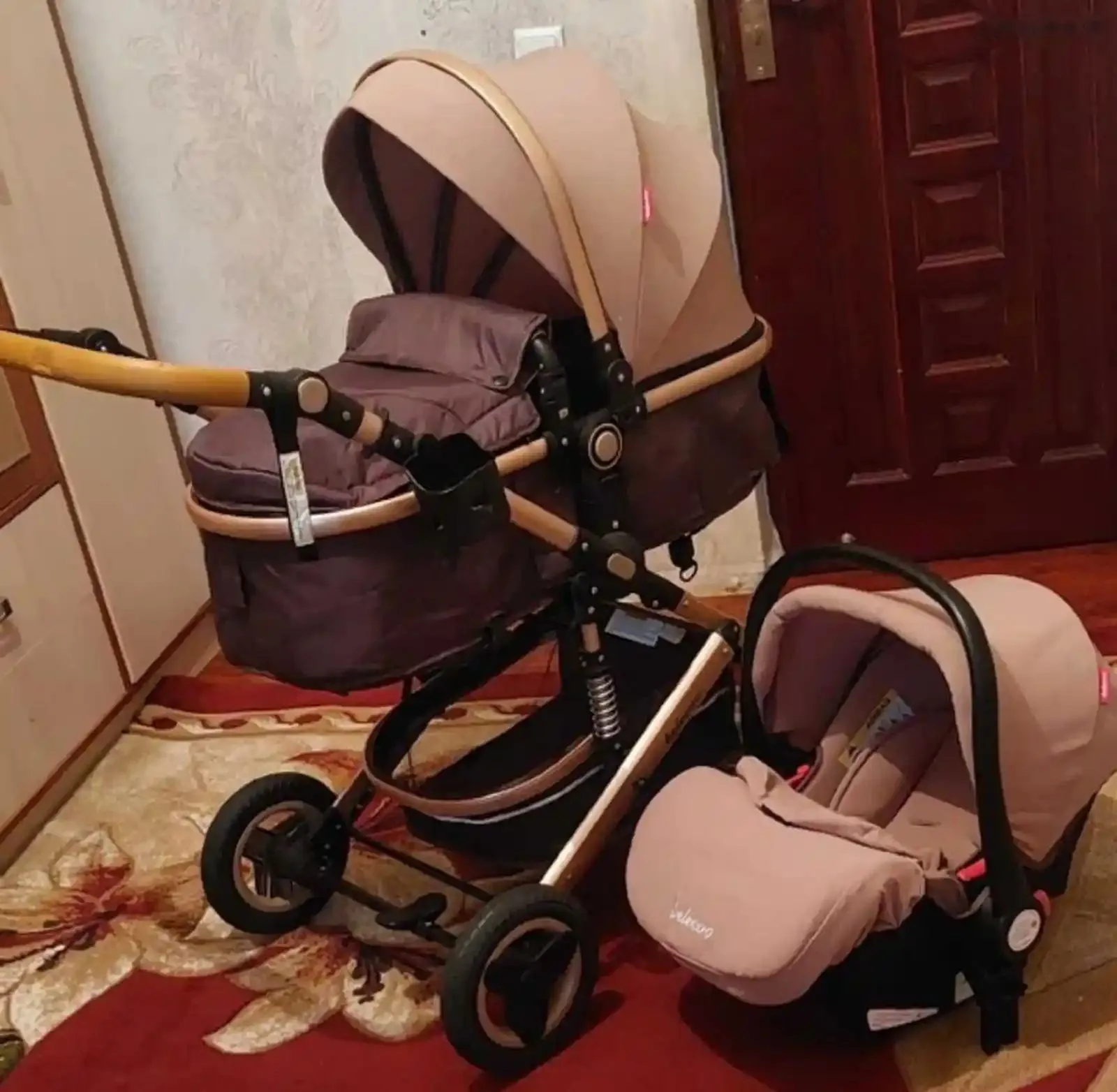 Коляска 2 в