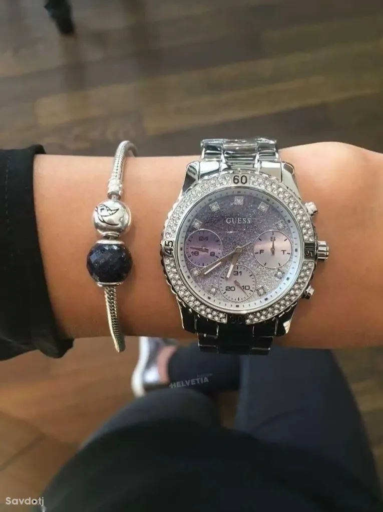 Часы Guess W0774L6