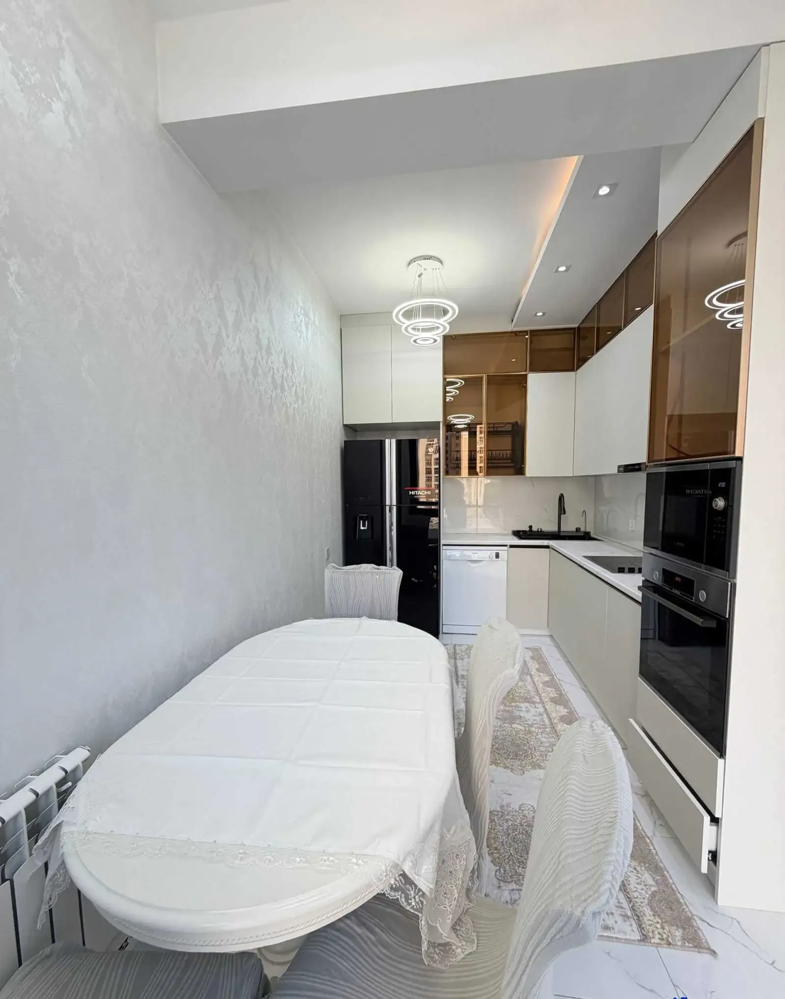 3-комн. квартира, 6 этаж, 104м², Сино 82мкр
