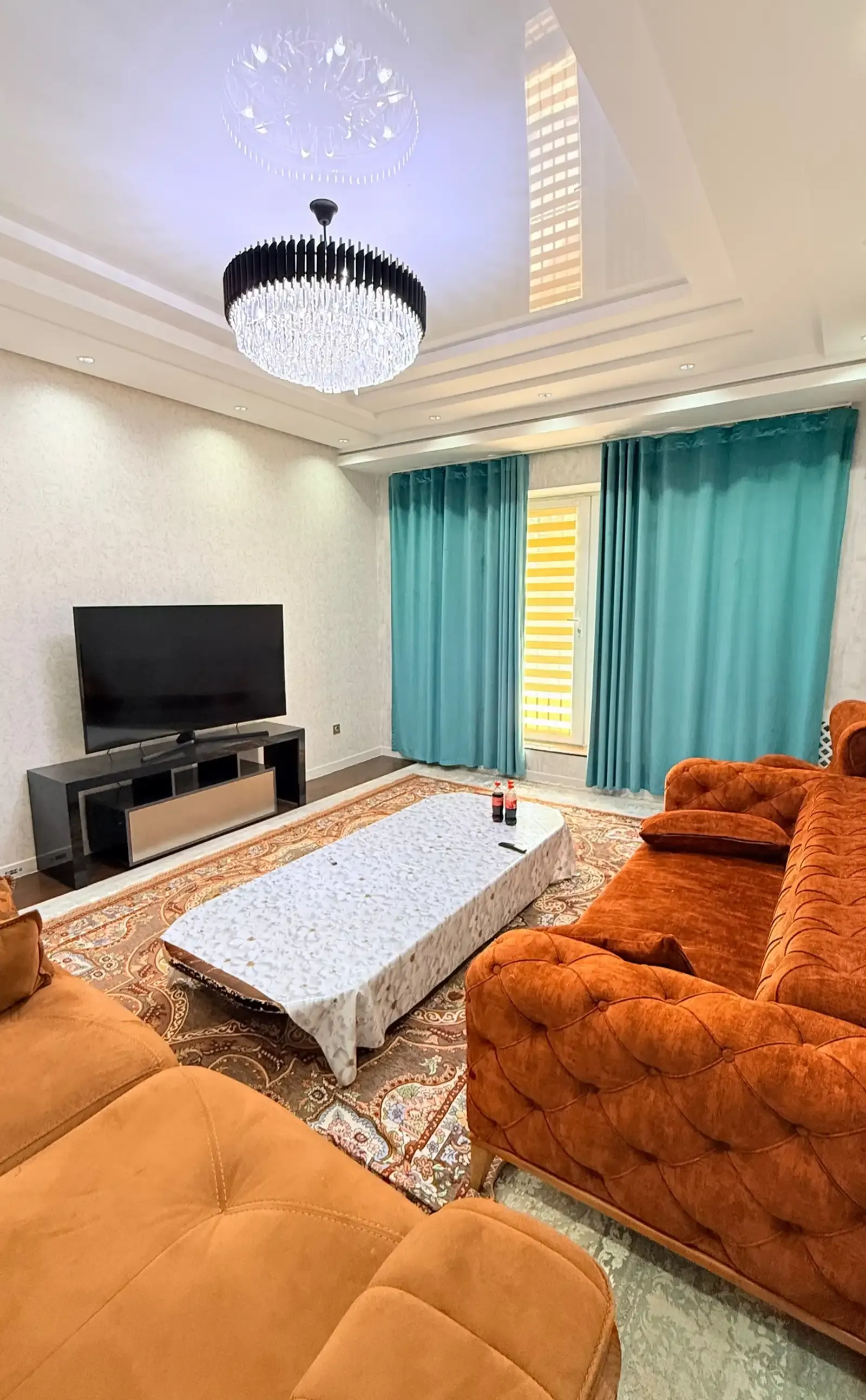 3-комн. квартира, 3 этаж, 97м², Посольство РФ, ориентир — магазин Baby Shop