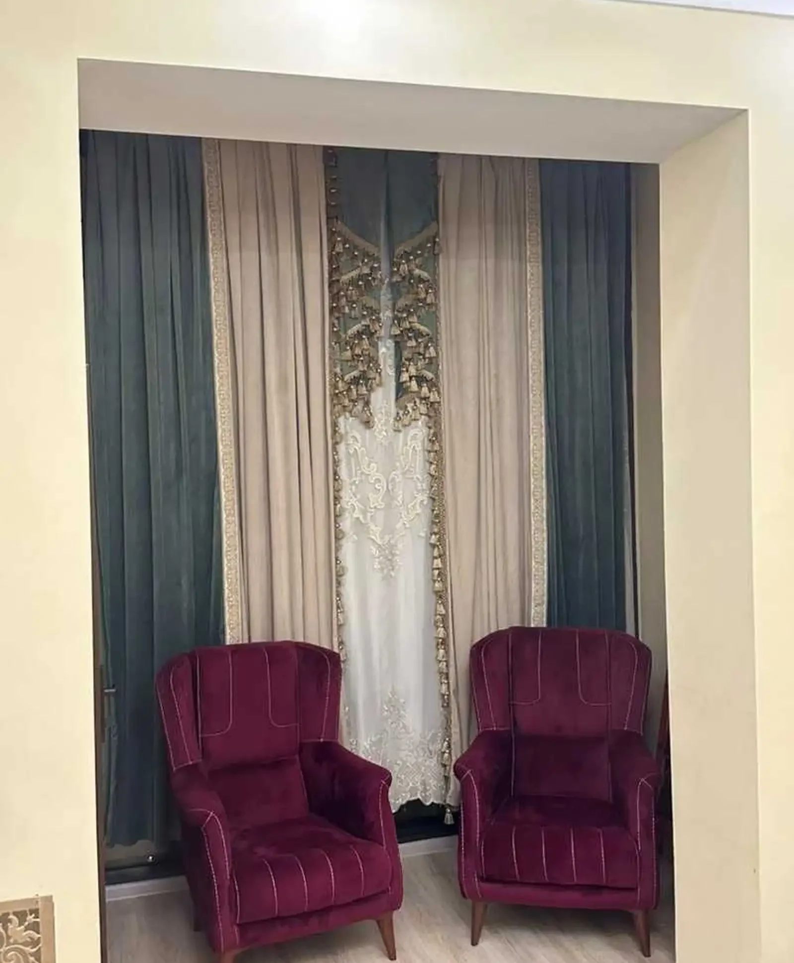 2-комн. квартира, 13 этаж, 60м², Шохмансур Тисел