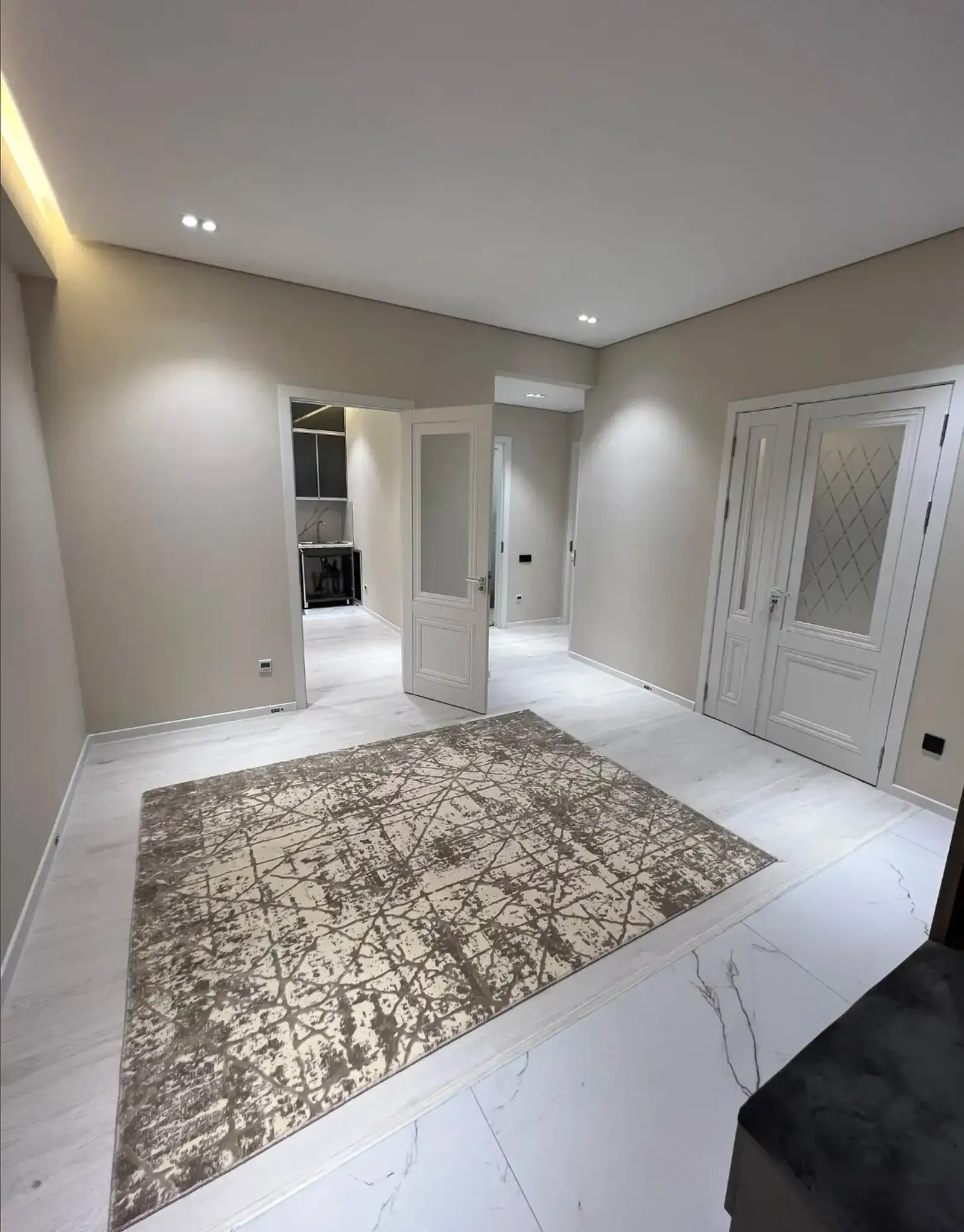 2-комн. квартира, 3 этаж, 88м², и.Сомони цум