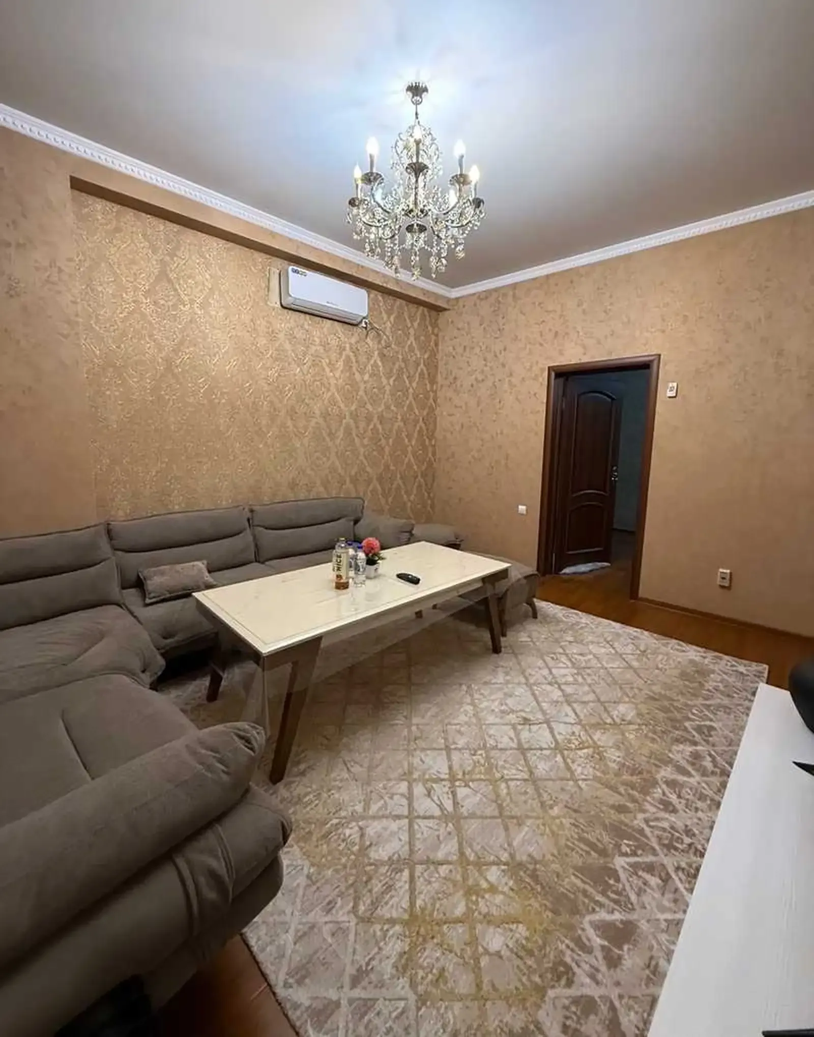 2-комн. квартира, 10 этаж, 105м², 92 мкр