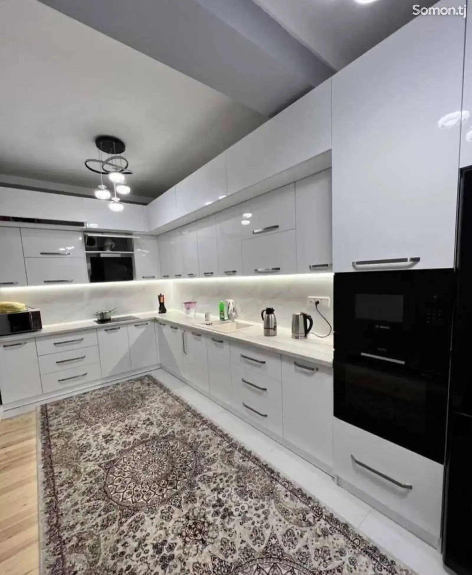 3-комн. квартира, 5 этаж, 107 м², Шохмансур -Садбарг, ул Айни, Вайкики
