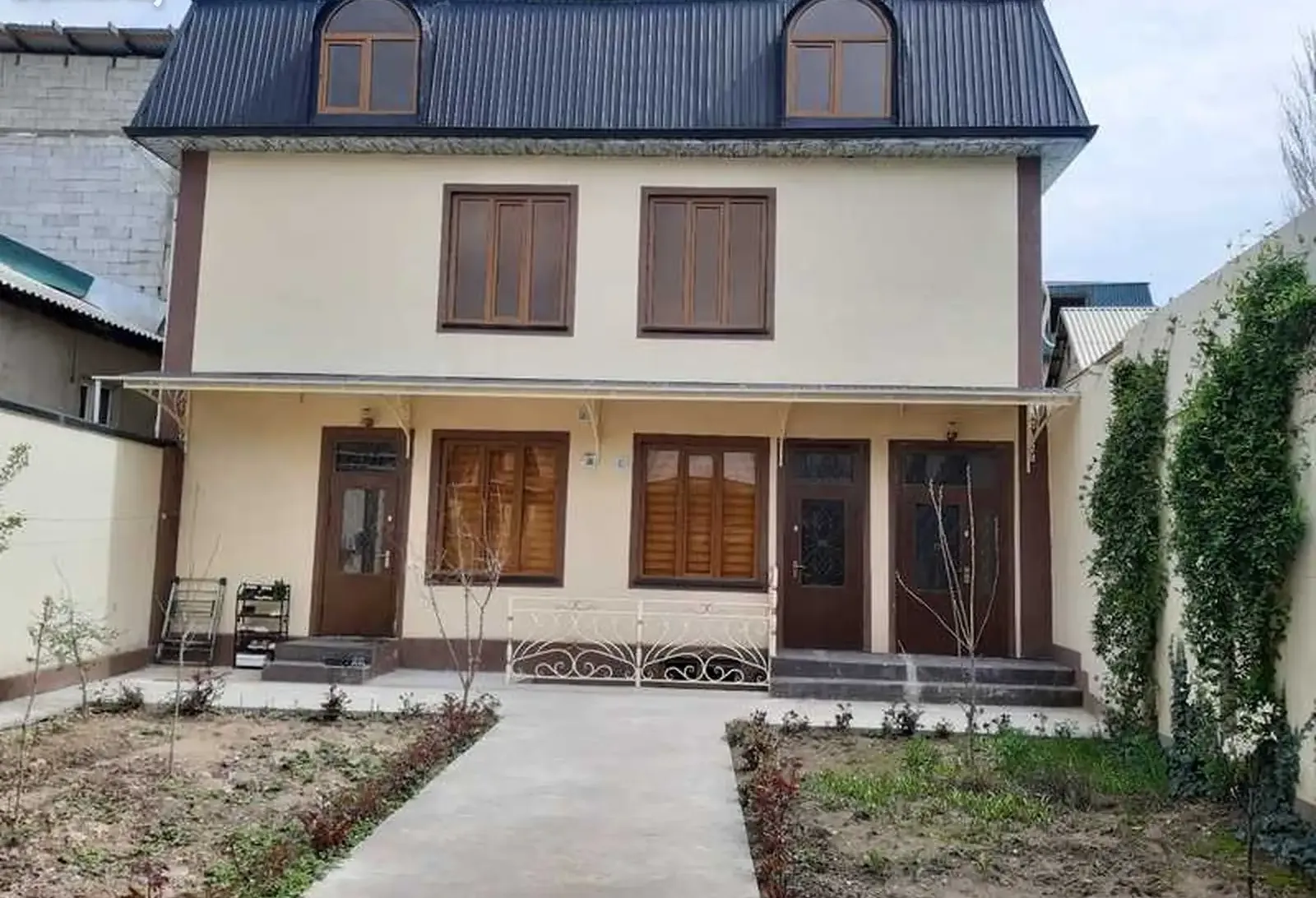 2-этажный, 6 комнатный дом, 230 м², И.Сомони