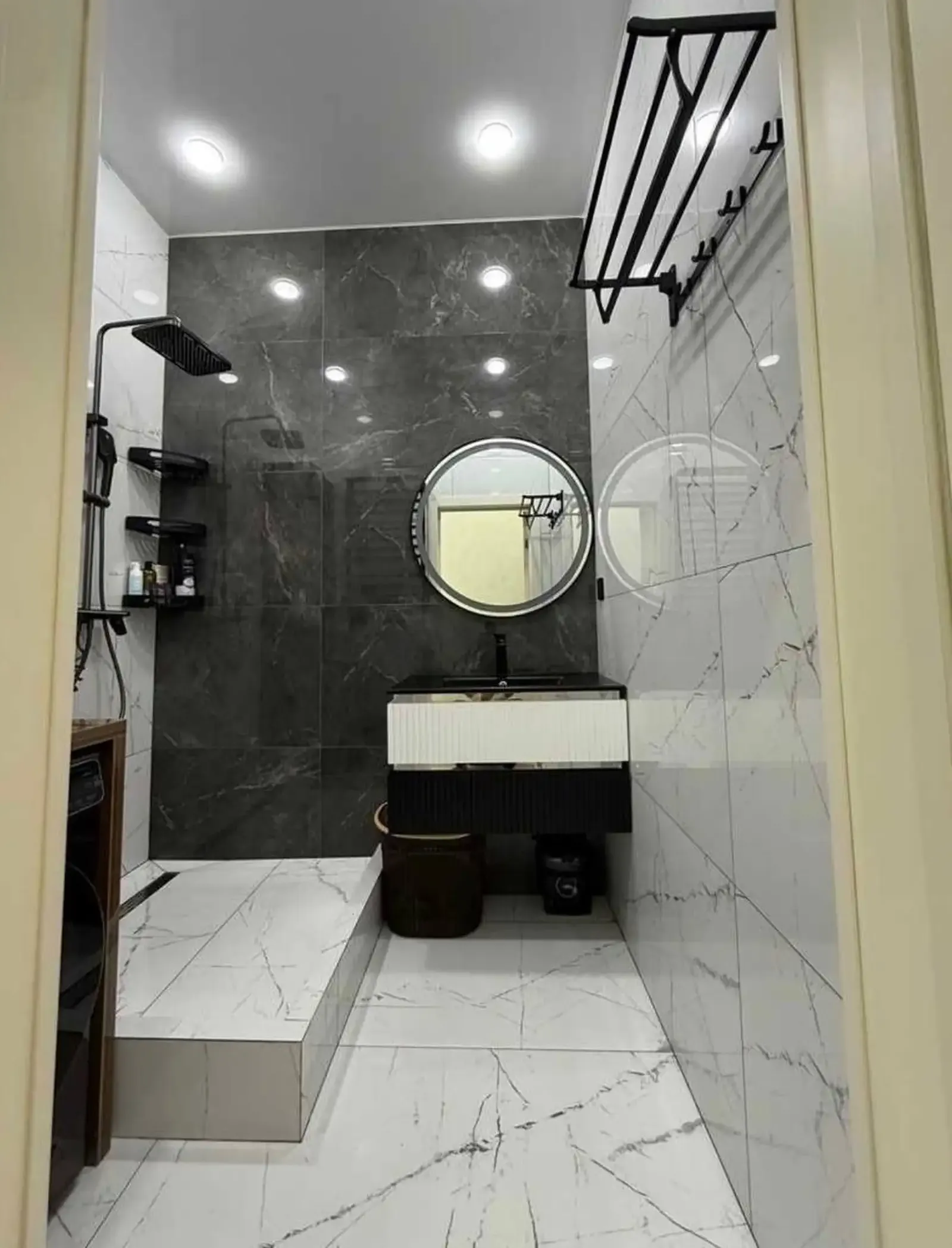 2-комн. квартира, 13 этаж, 68 м², 102мкр,Евар