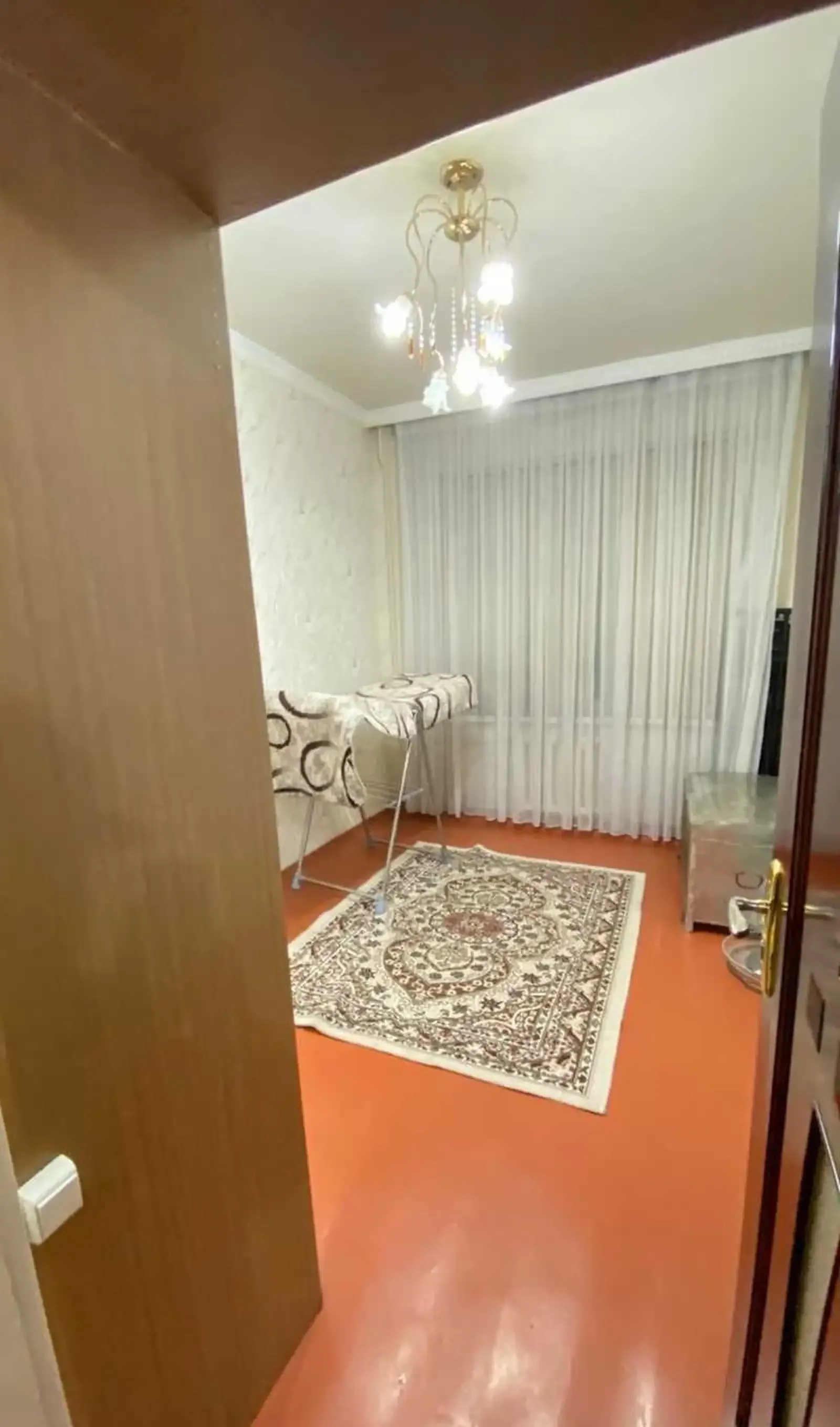 3-комн. квартира, 1 этаж, 75м², Шохмансур