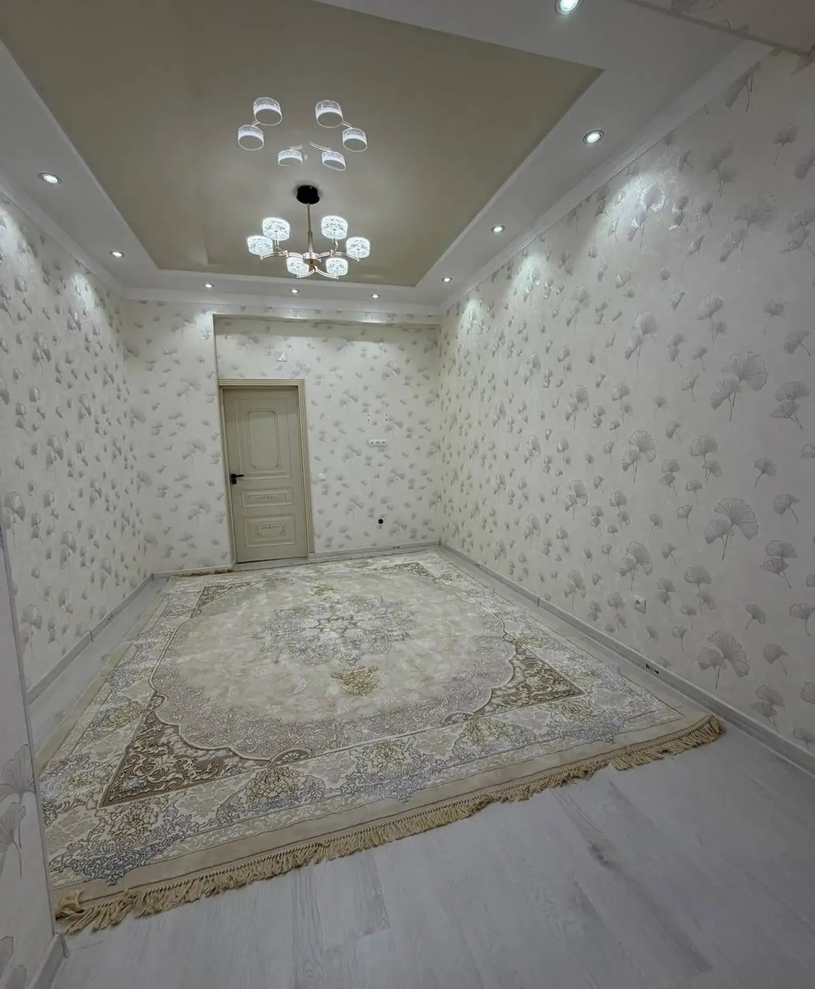 2-комн. квартира, 12 этаж, 81 м², Шохмансур 3 база