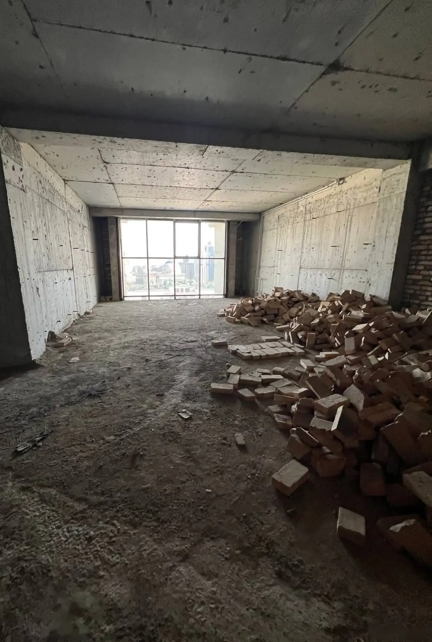 3-комн. квартира, 18 этаж, 136 м², И. Сомони