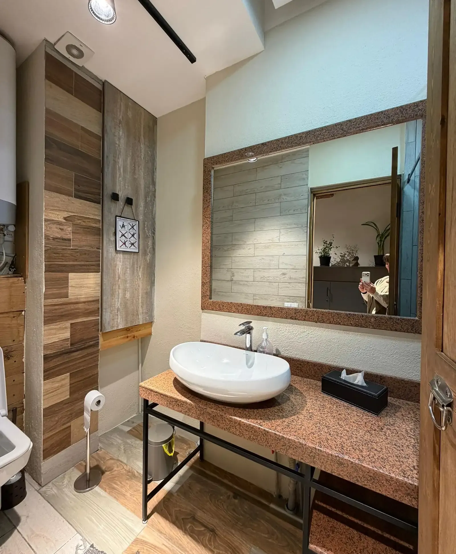2-комн. квартира, 13 этаж, 103 м², Ёкут 2000, Шохмансур