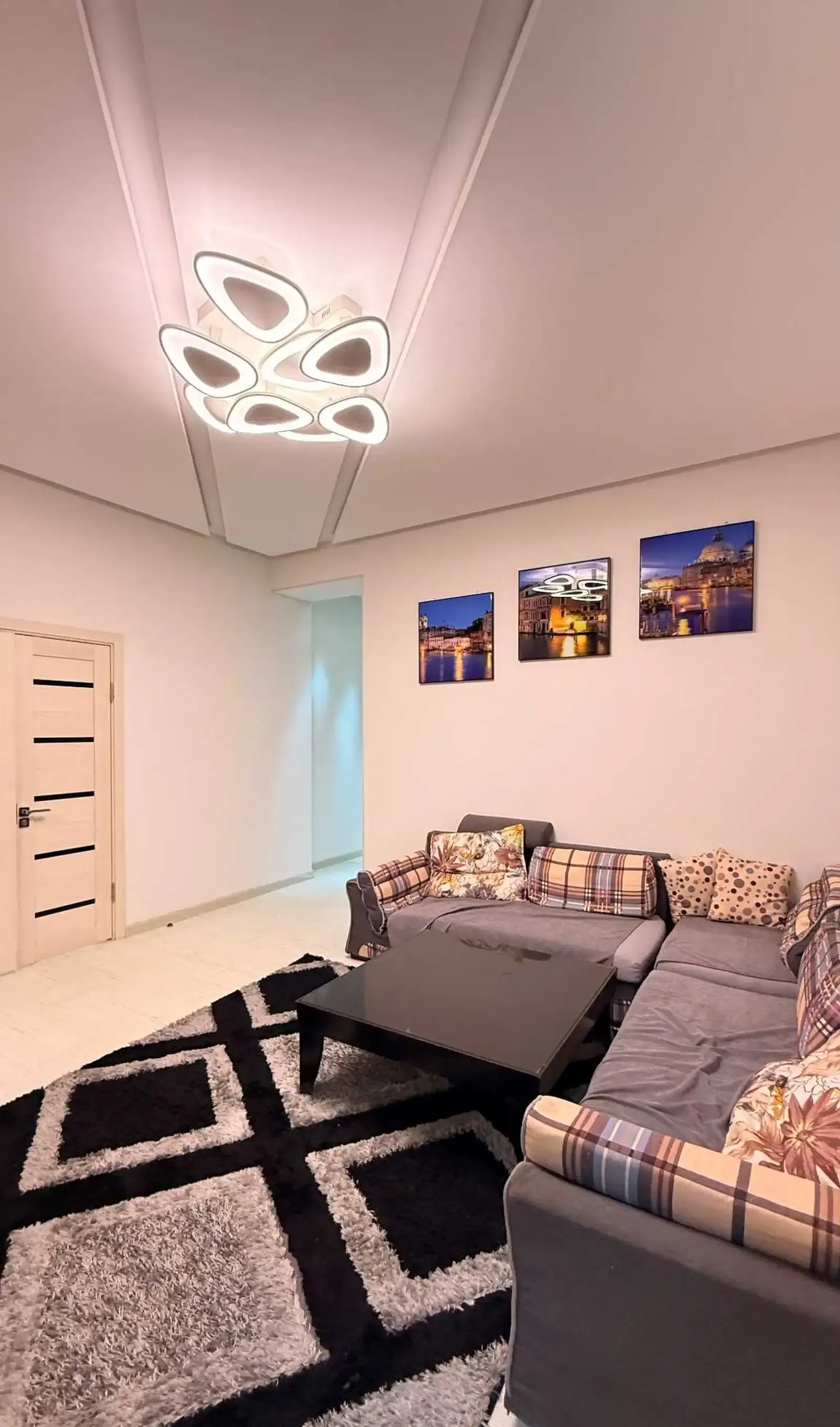 2-комн. квартира, 9 этаж, 1000м², Шохмансур