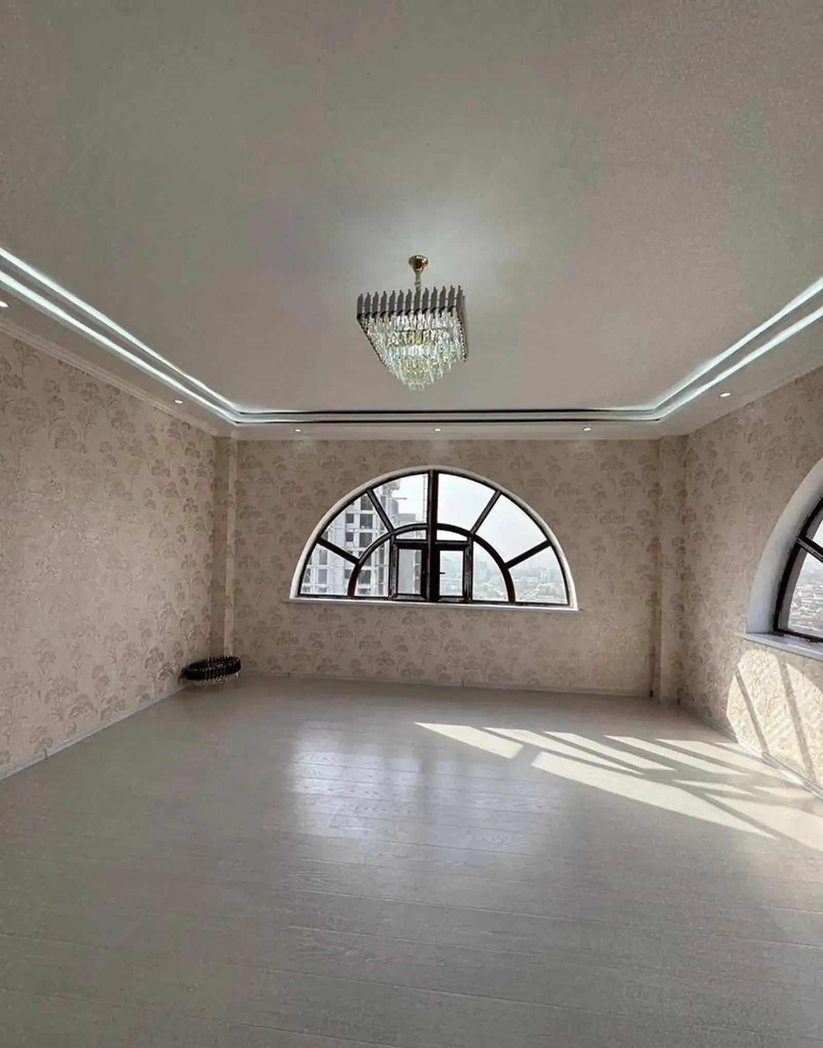 2-комн. квартира, 14 этаж, 98 м², Исмоили Сомони