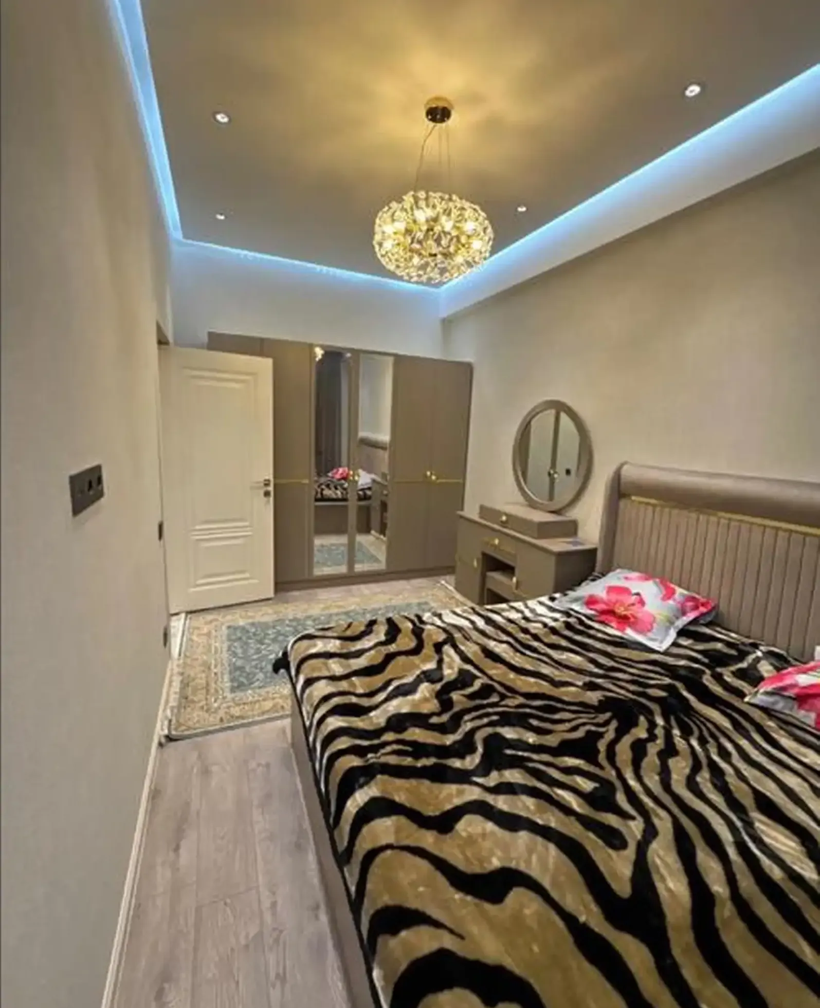 2-комн. квартира, 4 этаж, 60м², Сомони