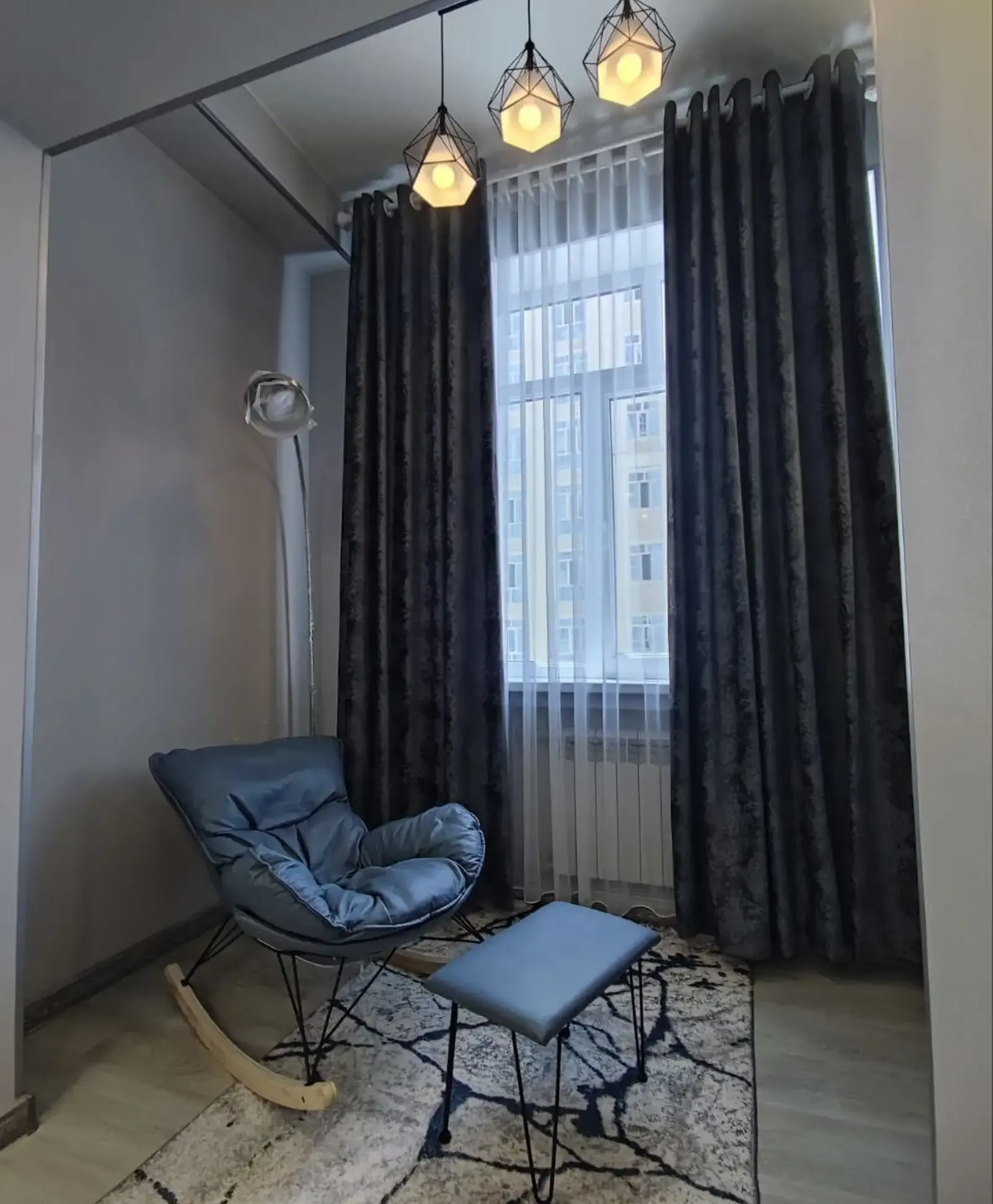 4-комн. квартира, 10 этаж, 111м², Молодежный театр