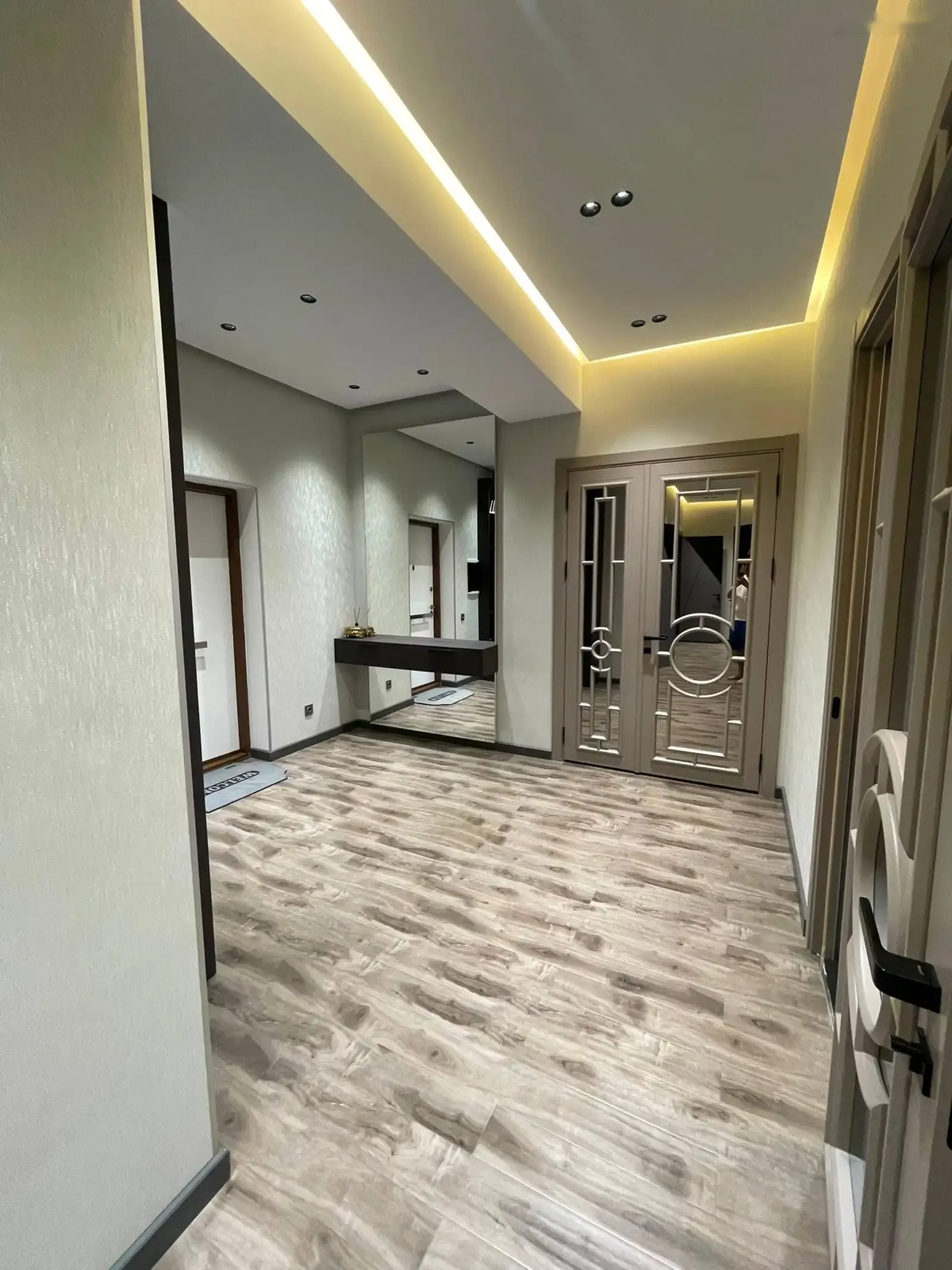 4-комн. квартира, 10 этаж, 155 м², Сомони