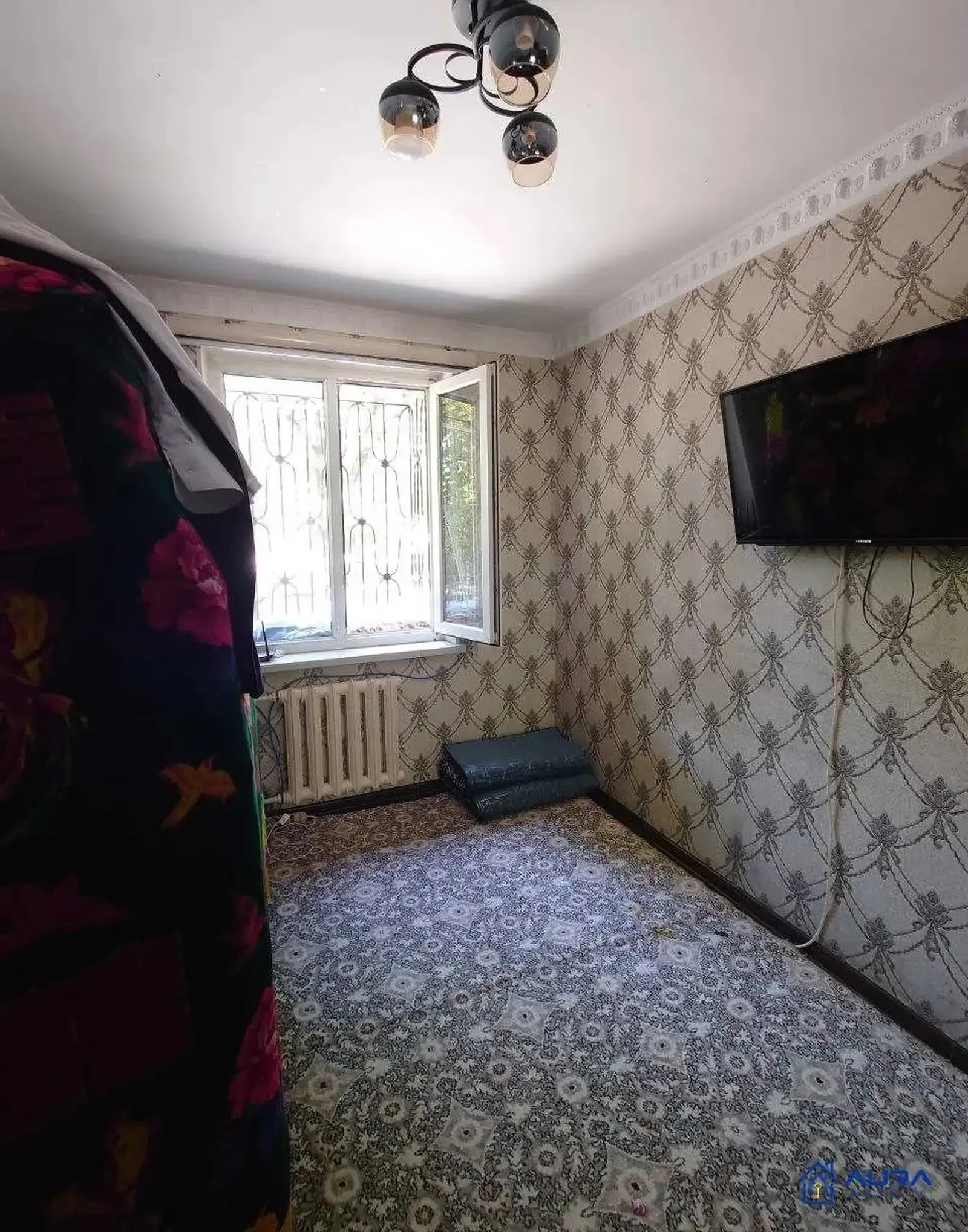3-комн. квартира, 1 этаж, 63 м², Сино, 104мкр (Сана-1, пеши ресторани Валичон)