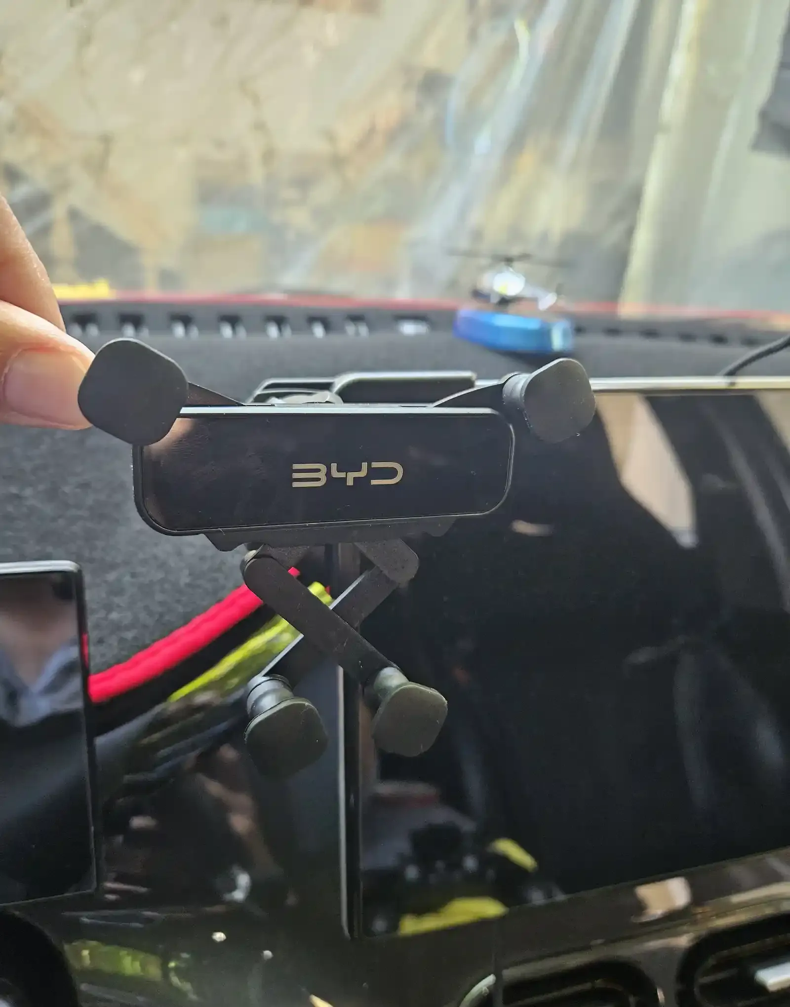 Держатель для телефона BYD E2