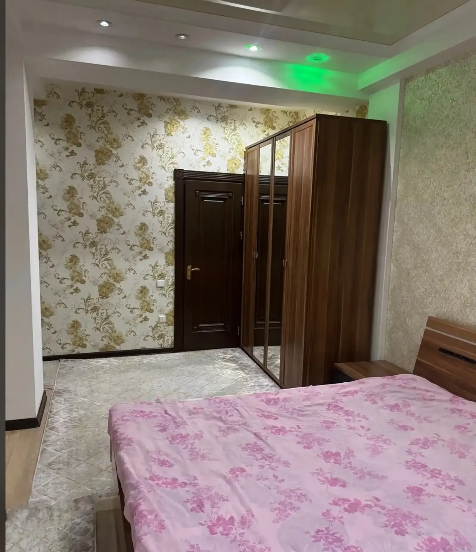 3-комн. квартира, 3 этаж, 110м², Исмоили Сомони