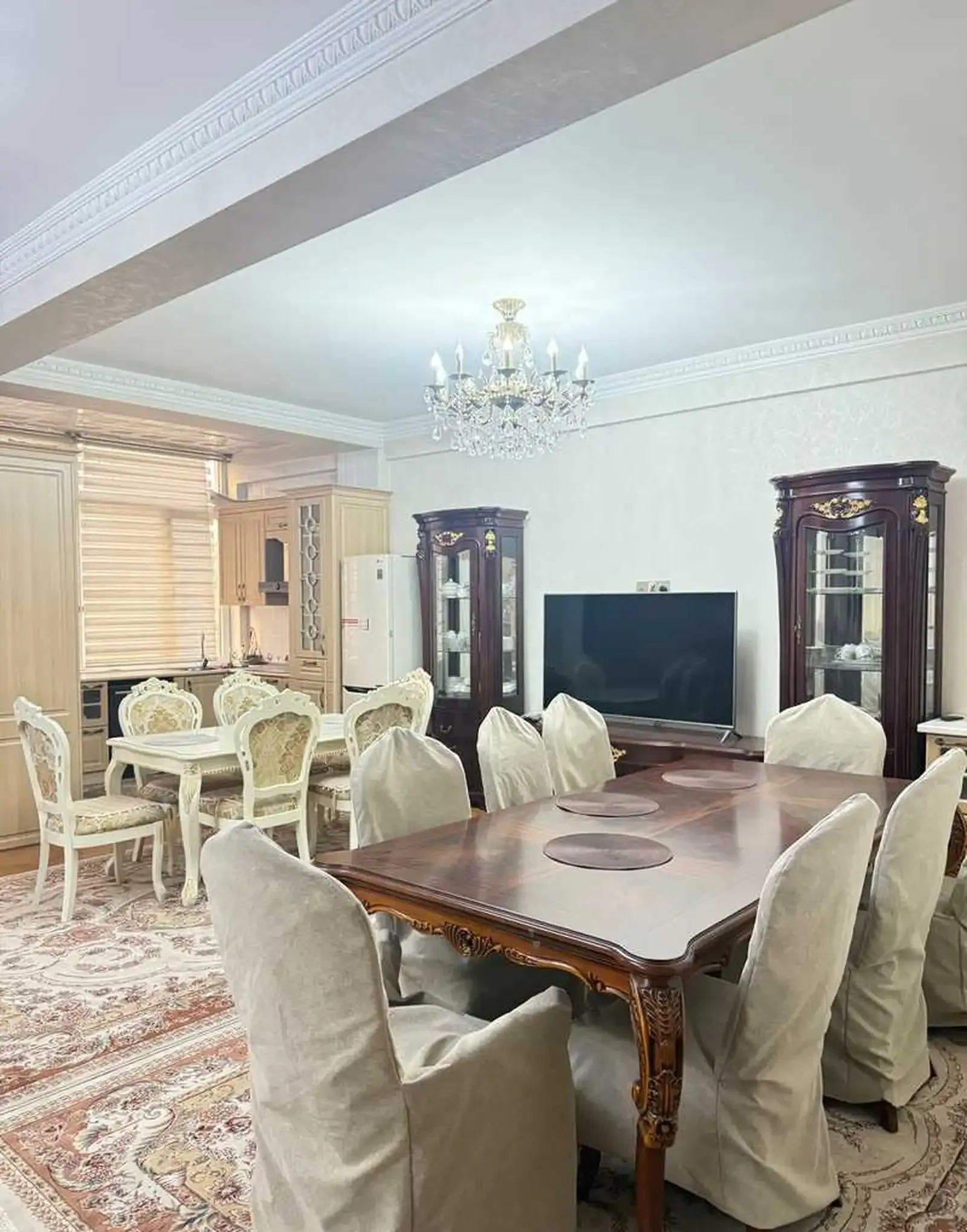 4-комн. квартира, 4 этаж, 252м², Пайкари Таможний.Дом Печать