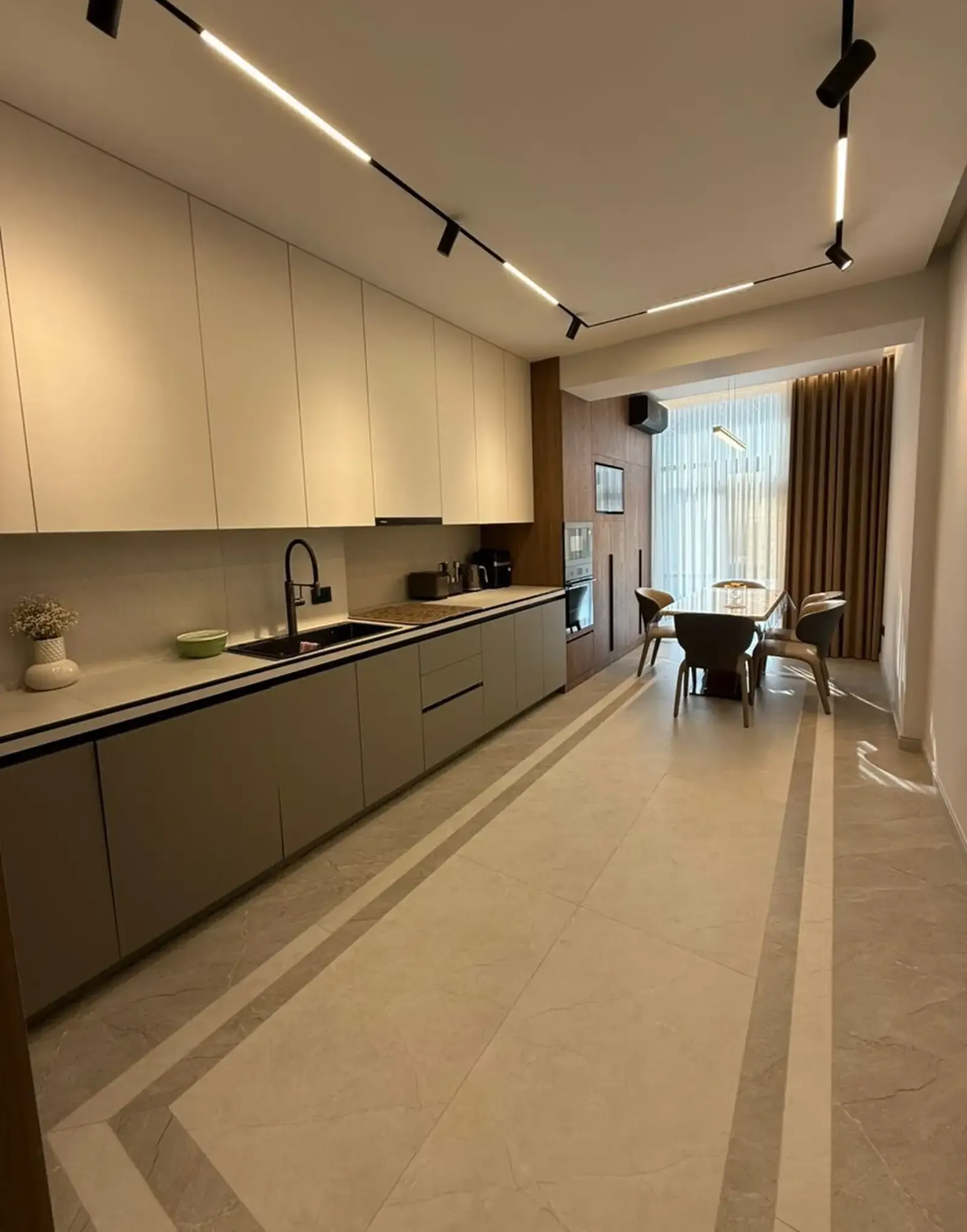 5-комн. квартира, 10 этаж, 220 м², Северный