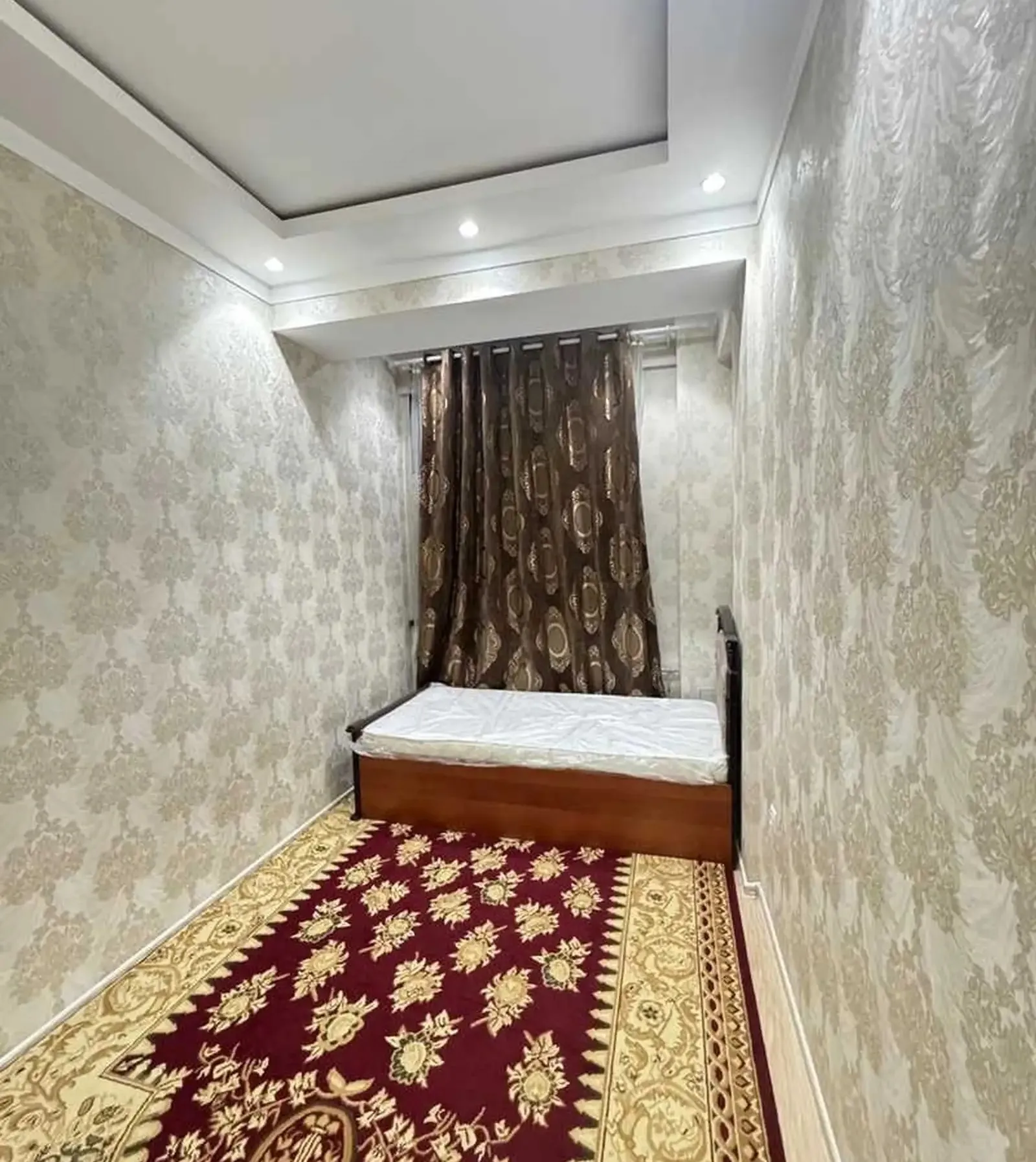 3-комн. квартира, 2 этаж, 100м², Сино