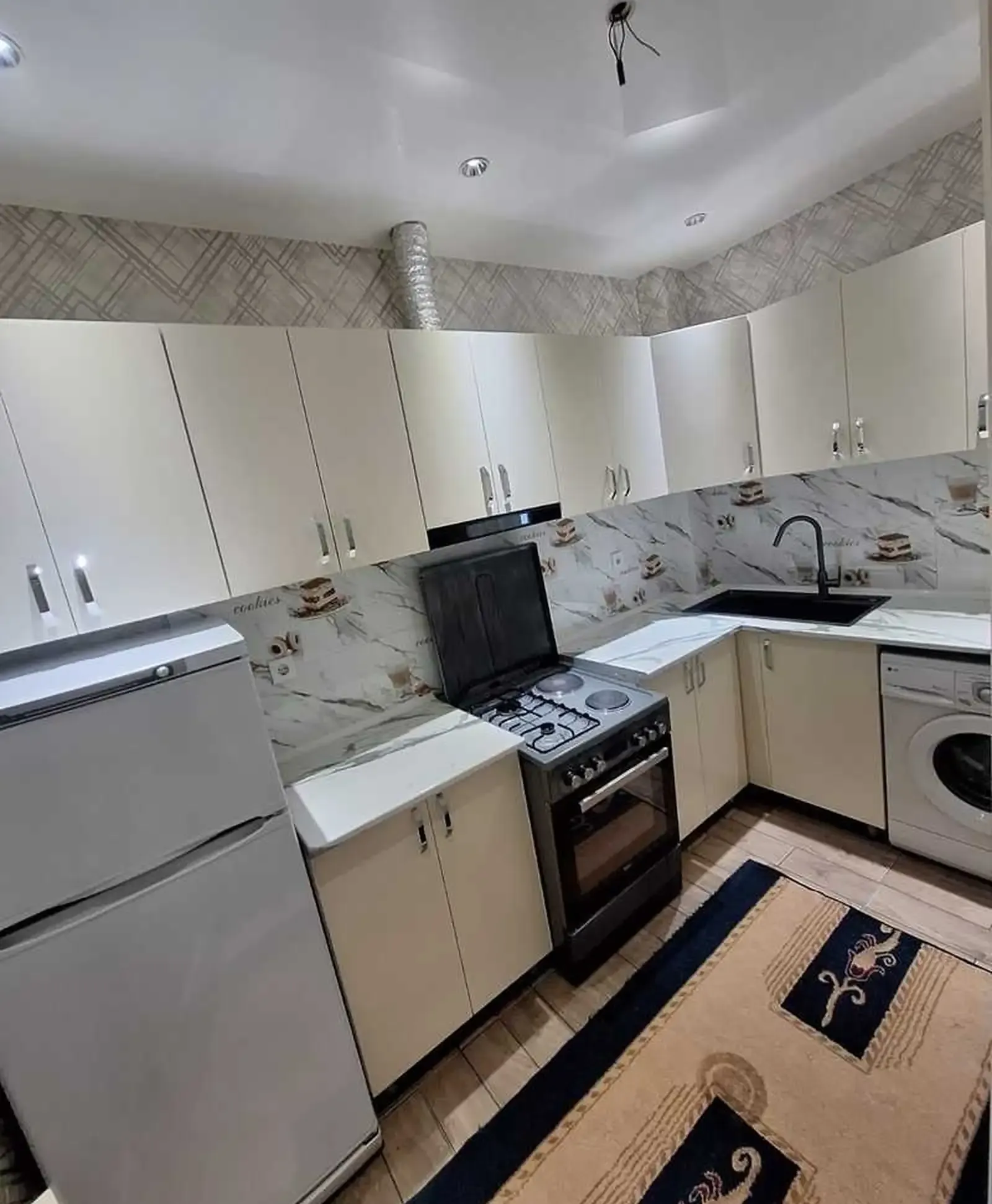 2-комн. квартира, 4 этаж, 58м², 4 дома