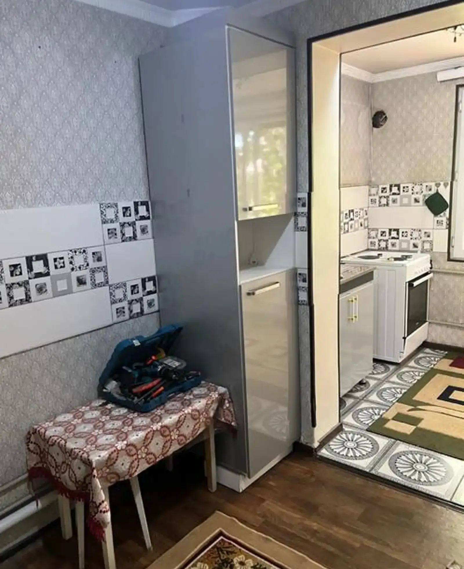 4-комн. квартира, 2 этаж, 100м², Сино