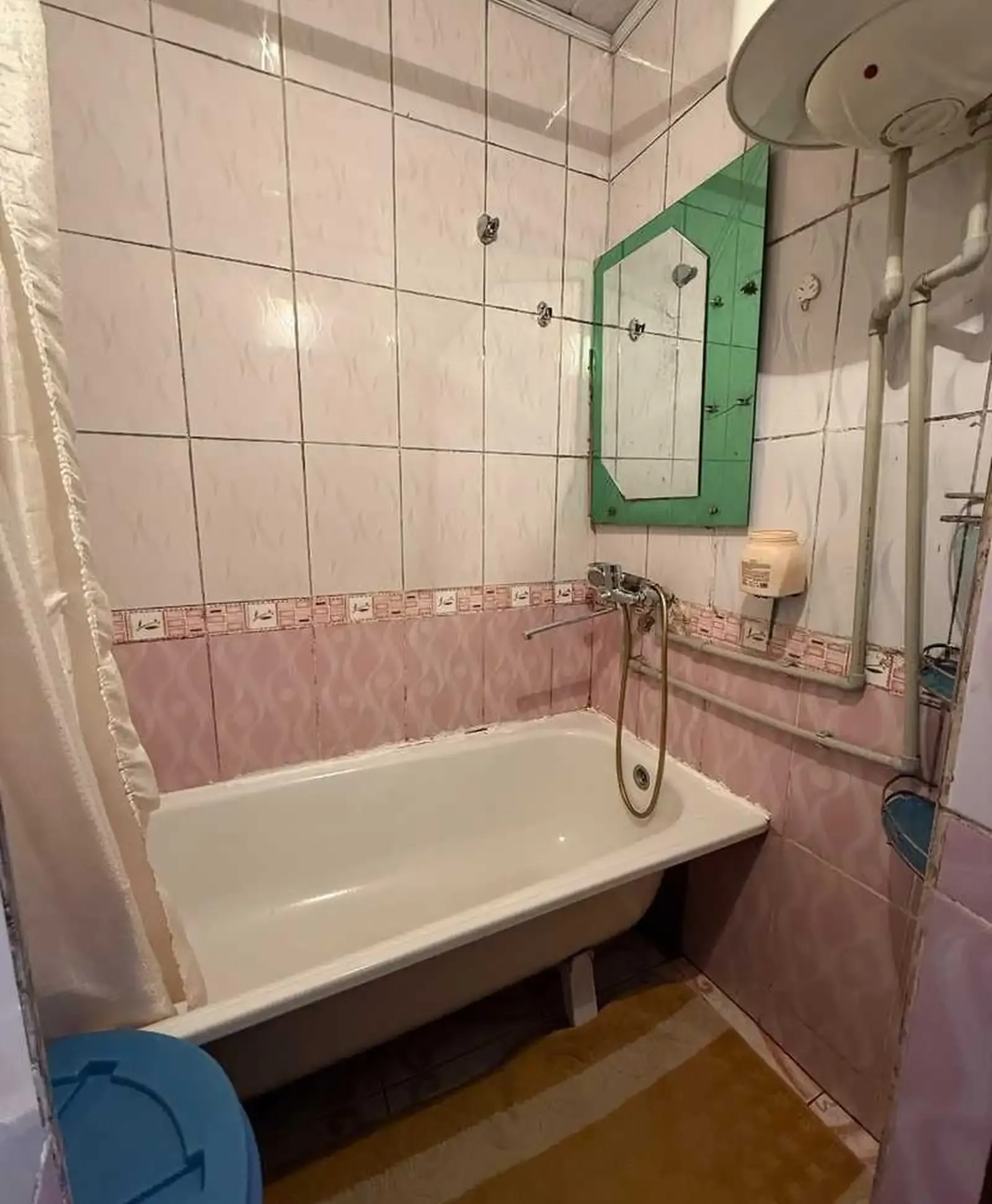 3-комн. квартира, 3 этаж, 80м², Сино