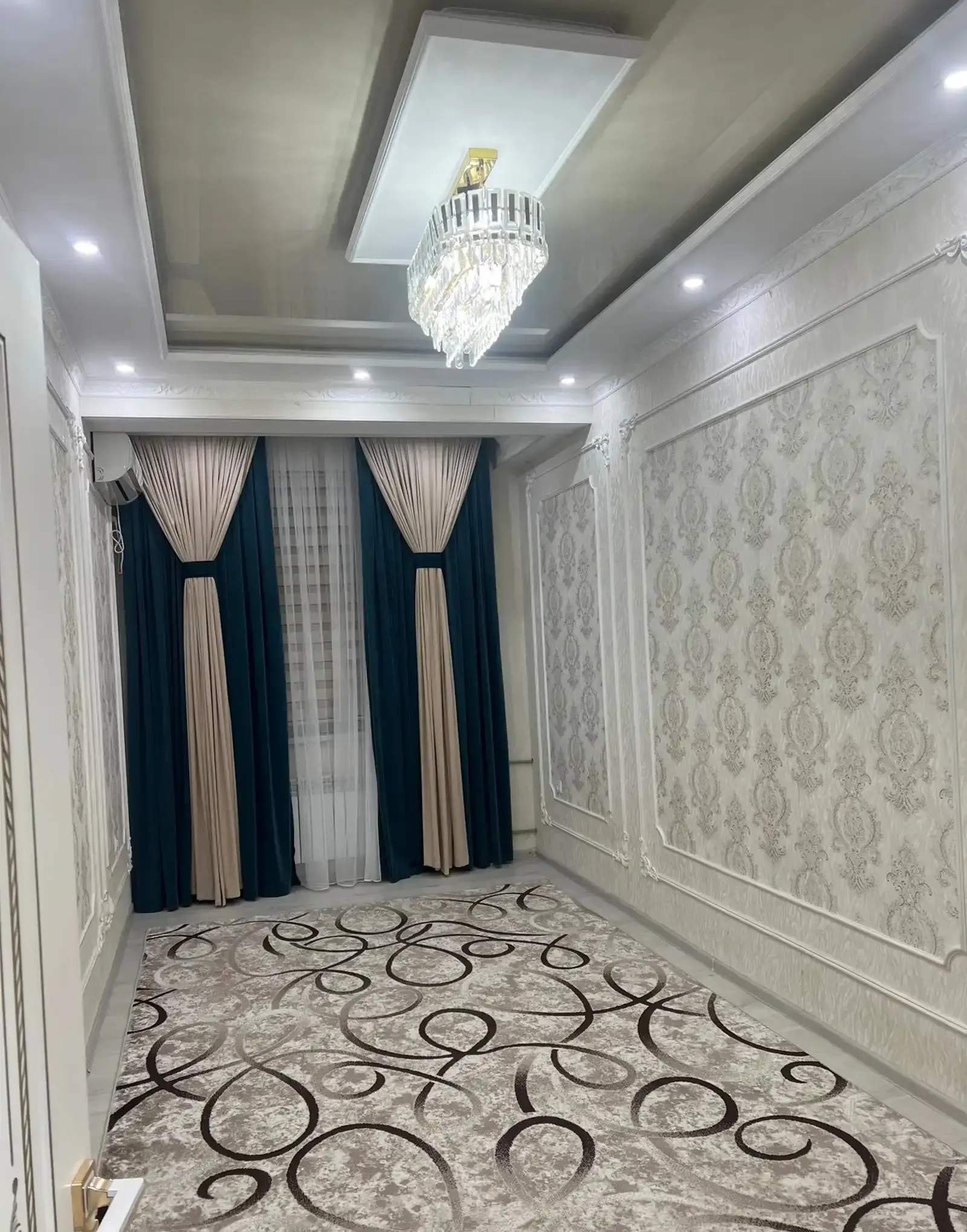 2-комн. квартира, 12 этаж, 80м², домпечат, Хусейнзода 7 пушти доми шохпалас ру па руи ТЦ ситора