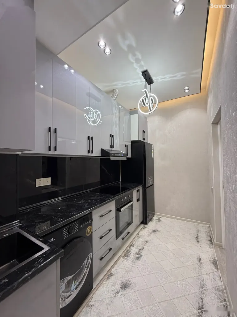 2-комн. квартира, 12 этаж, 70 м², сино