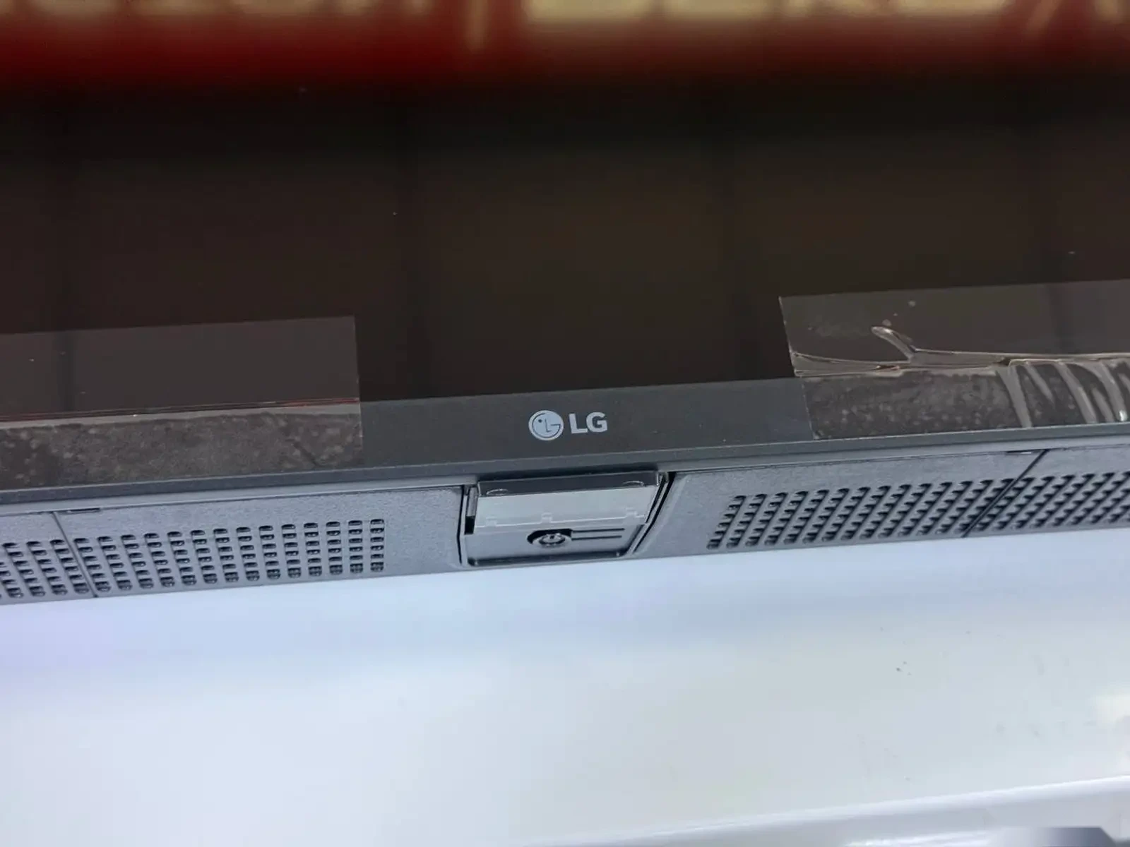 Телевизор LG 55UA73