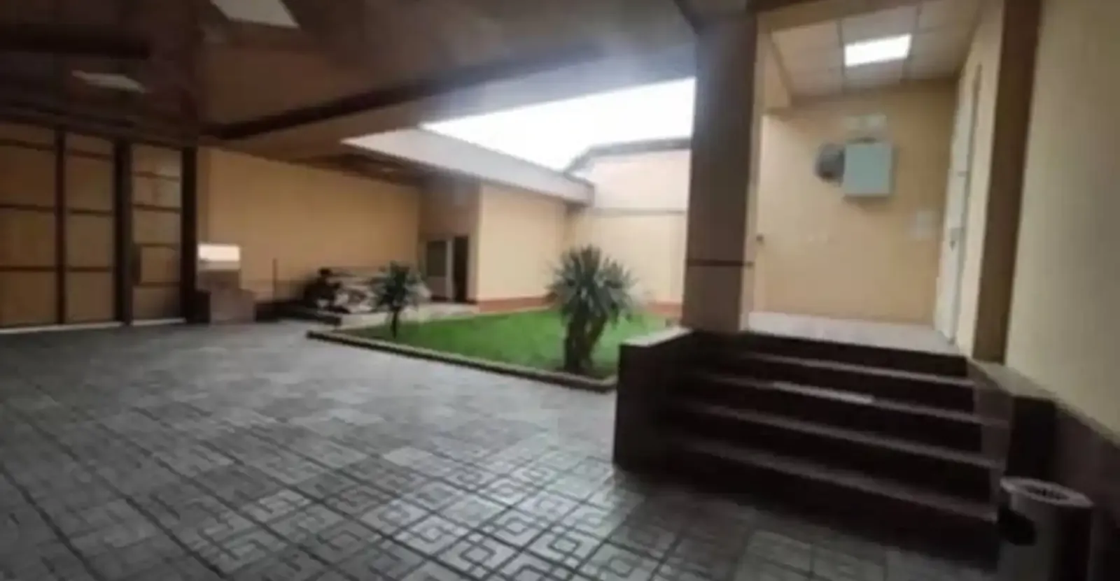 2-этажный, 13 комнатный дом, 480 м², И. Сомони