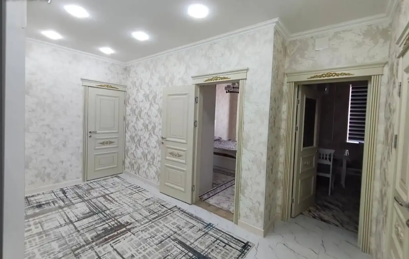 2-комн. квартира, 10 этаж, 92м², Сино