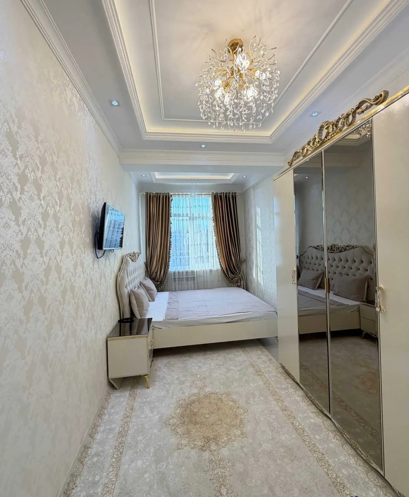 3-комн. квартира, 6 этаж, 104м², Сино 82мкр