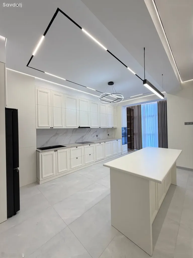 4-комн. квартира, 14 этаж, 218 м², и сомони