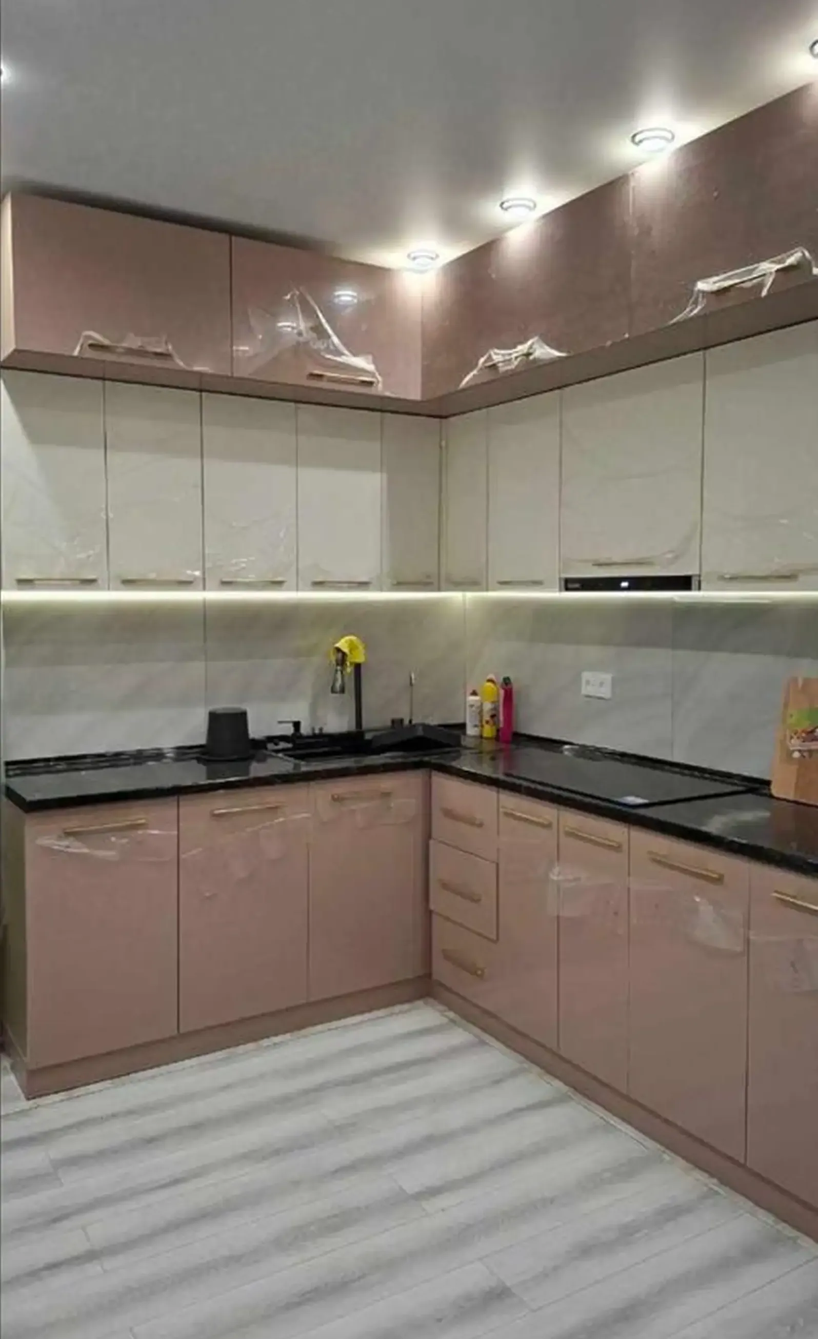 2-комн. квартира, 8 этаж, 68м², Сомони